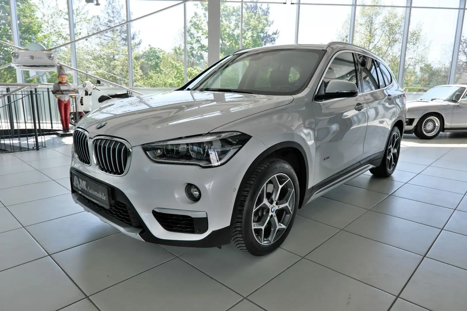 BMW X1 xDrive 20 d xLine LED Leder Sportsitze DE Bianco - 1