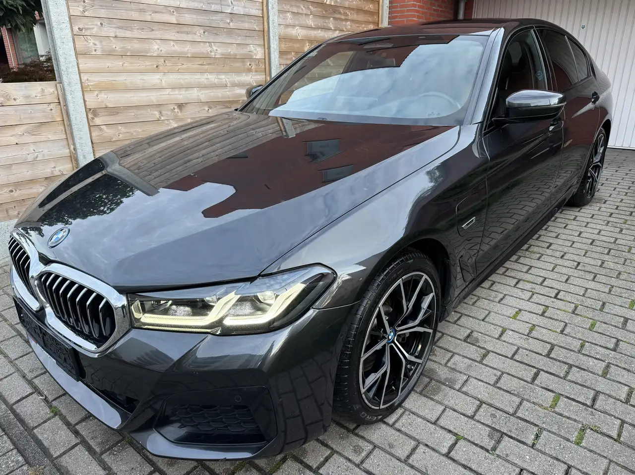 BMW 530