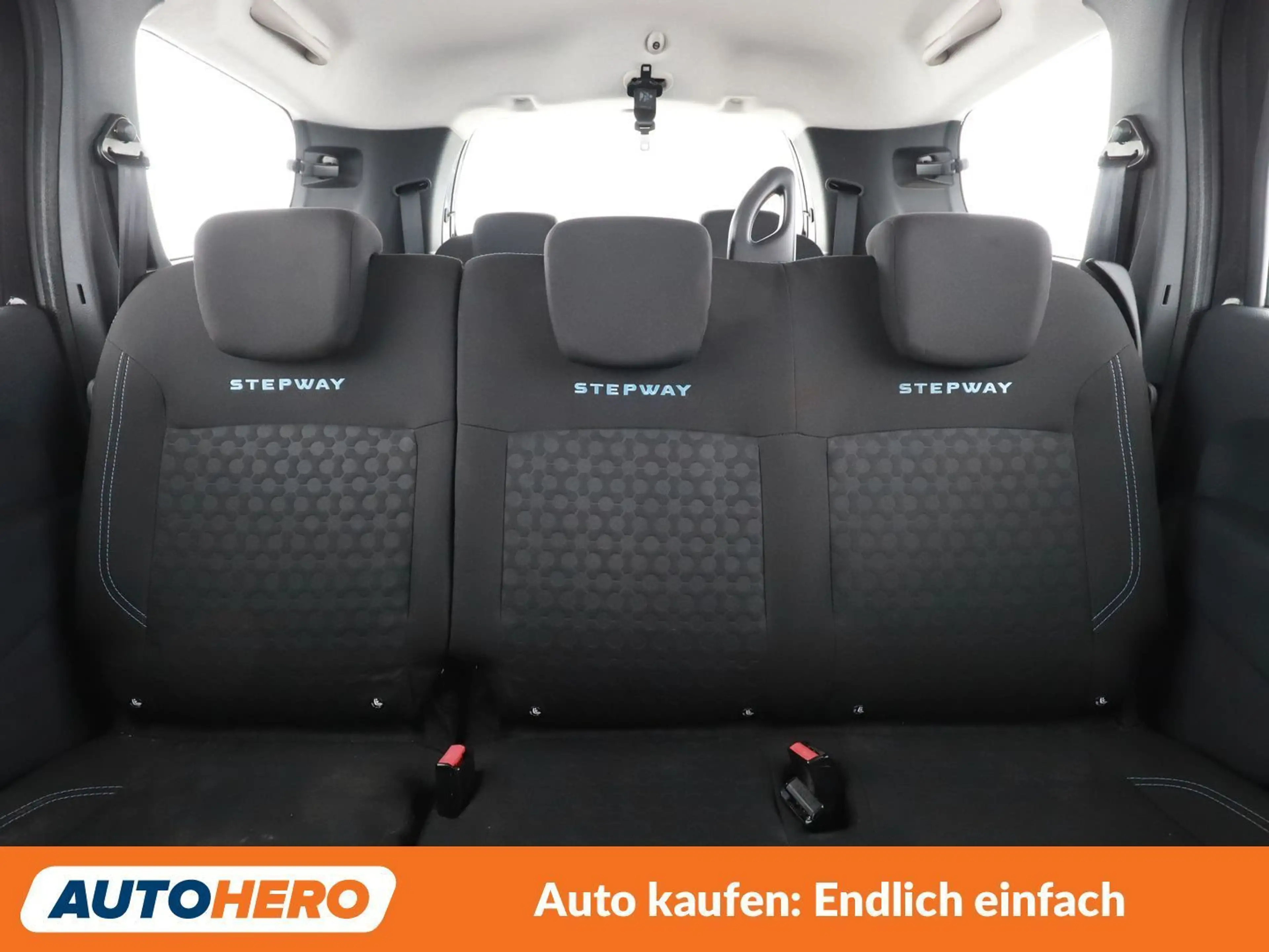 Dacia Lodgy 1.5 dCi Diesel Stepway — photo 15