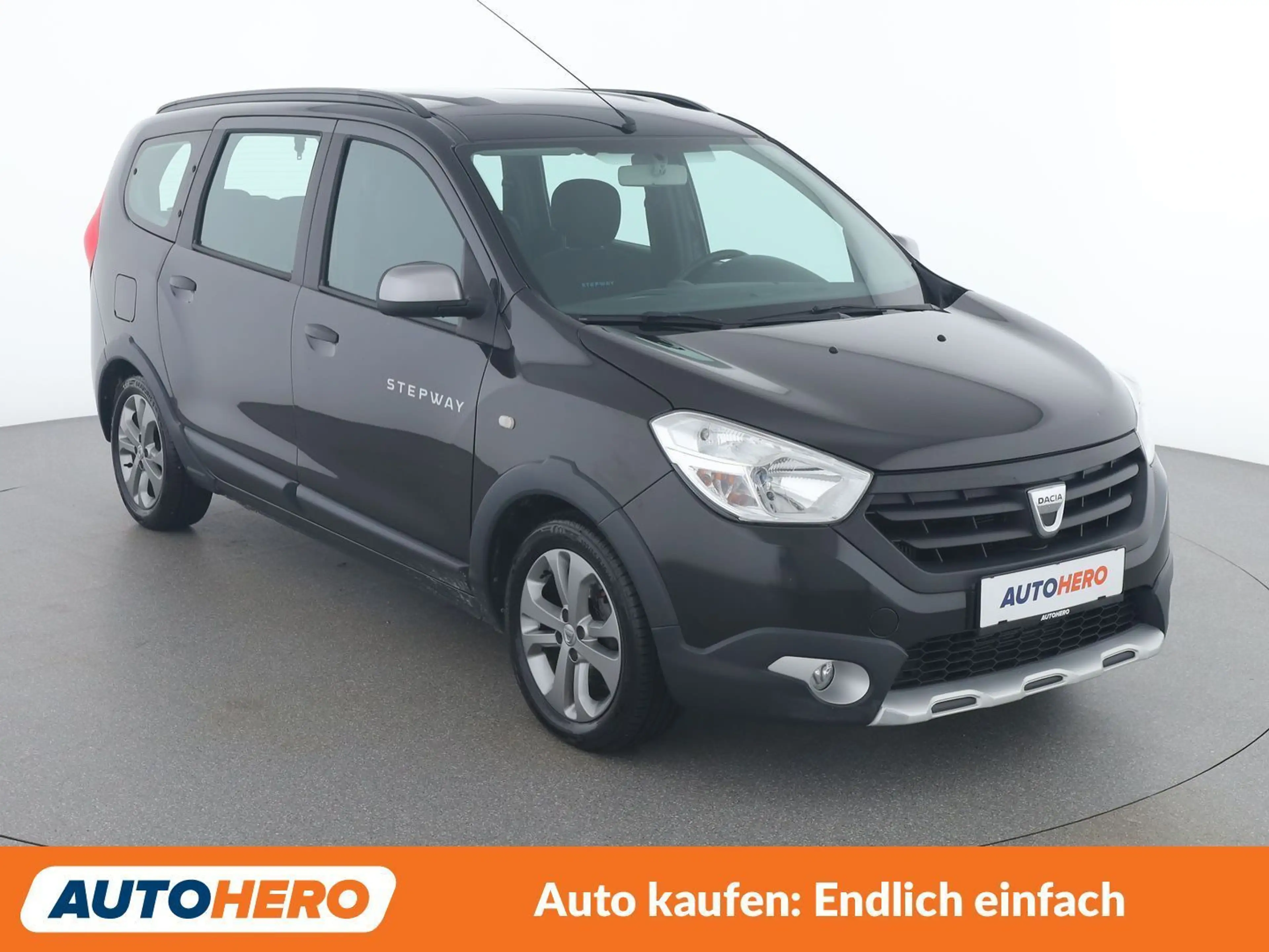 Dacia Lodgy 1.5 dCi Diesel Stepway — photo 8