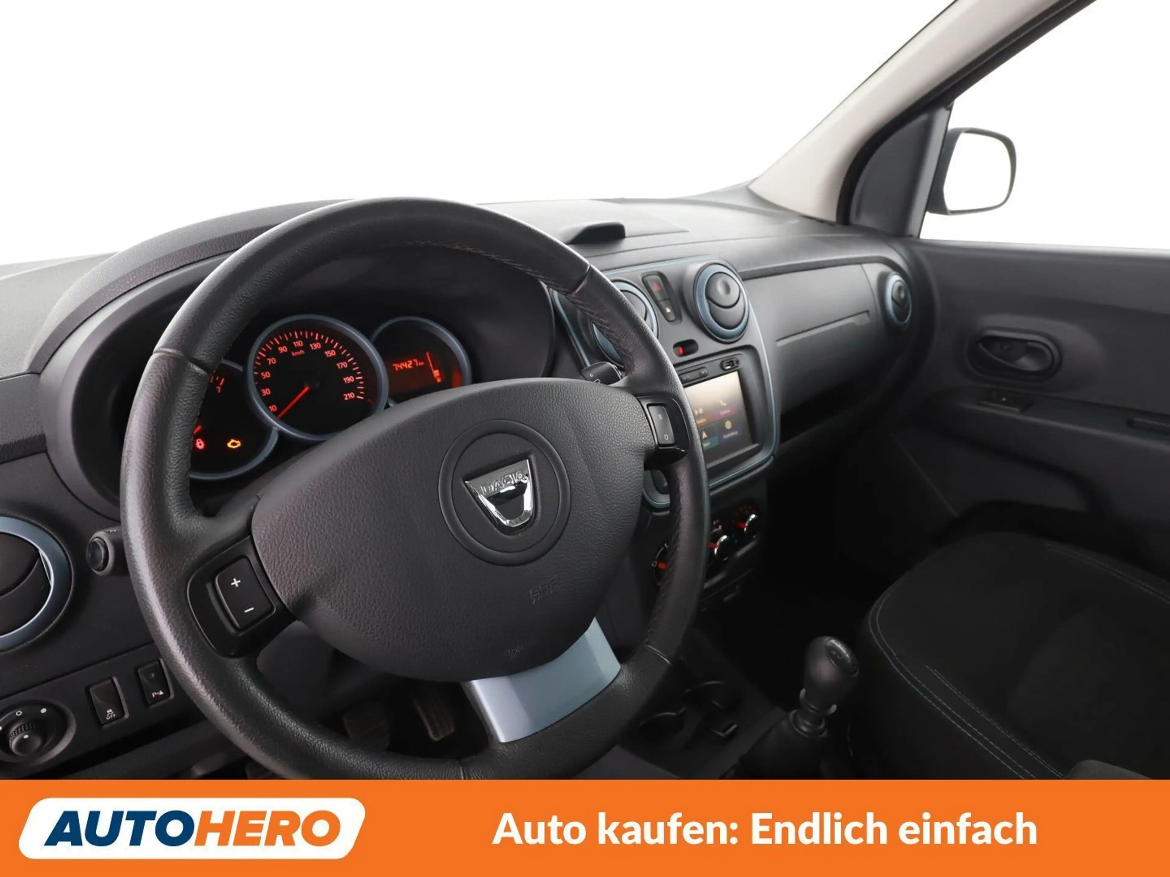 Dacia Lodgy 1.5 dCi Diesel Stepway — photo 11