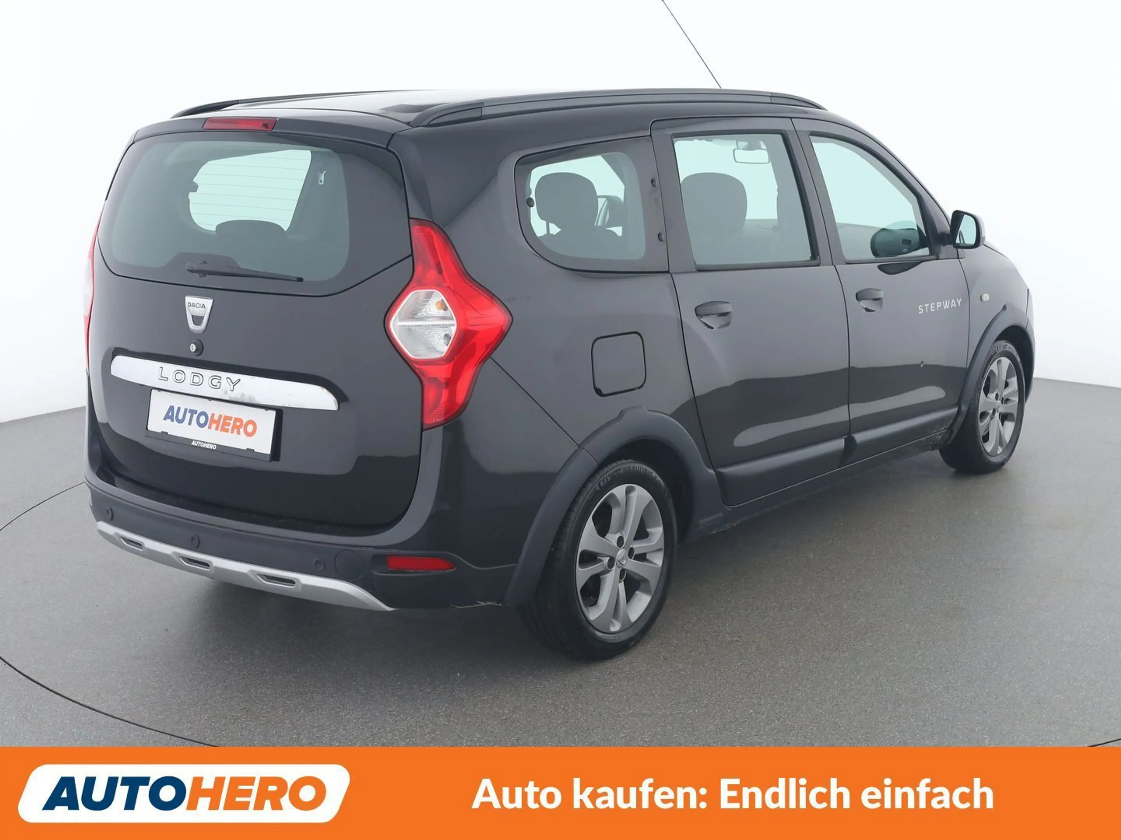 Dacia Lodgy 1.5 dCi Diesel Stepway — photo 6