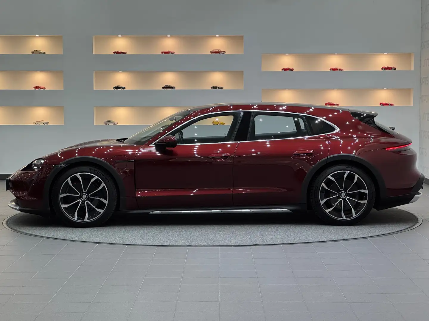 Porsche Taycan 4S Cross Turismo *Traumzustand*PDLS+*360°*Bose* Rot - 2