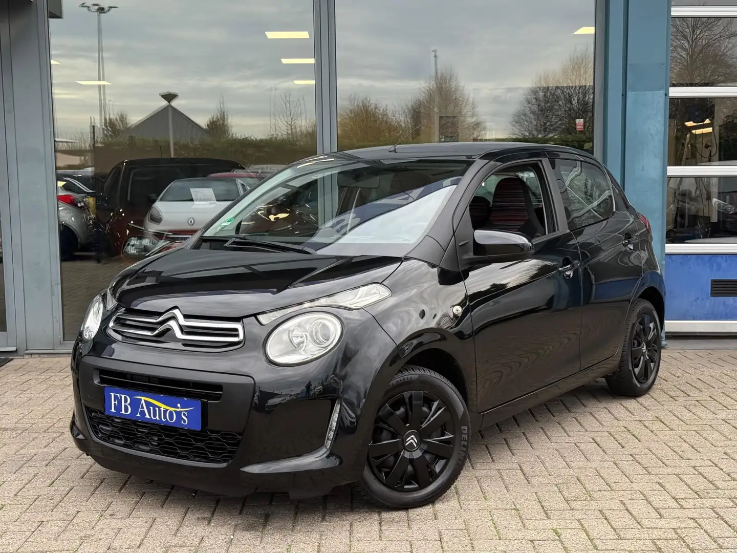 Citroen C1 1.0 e-VTi Selection Airco Zwart - 1