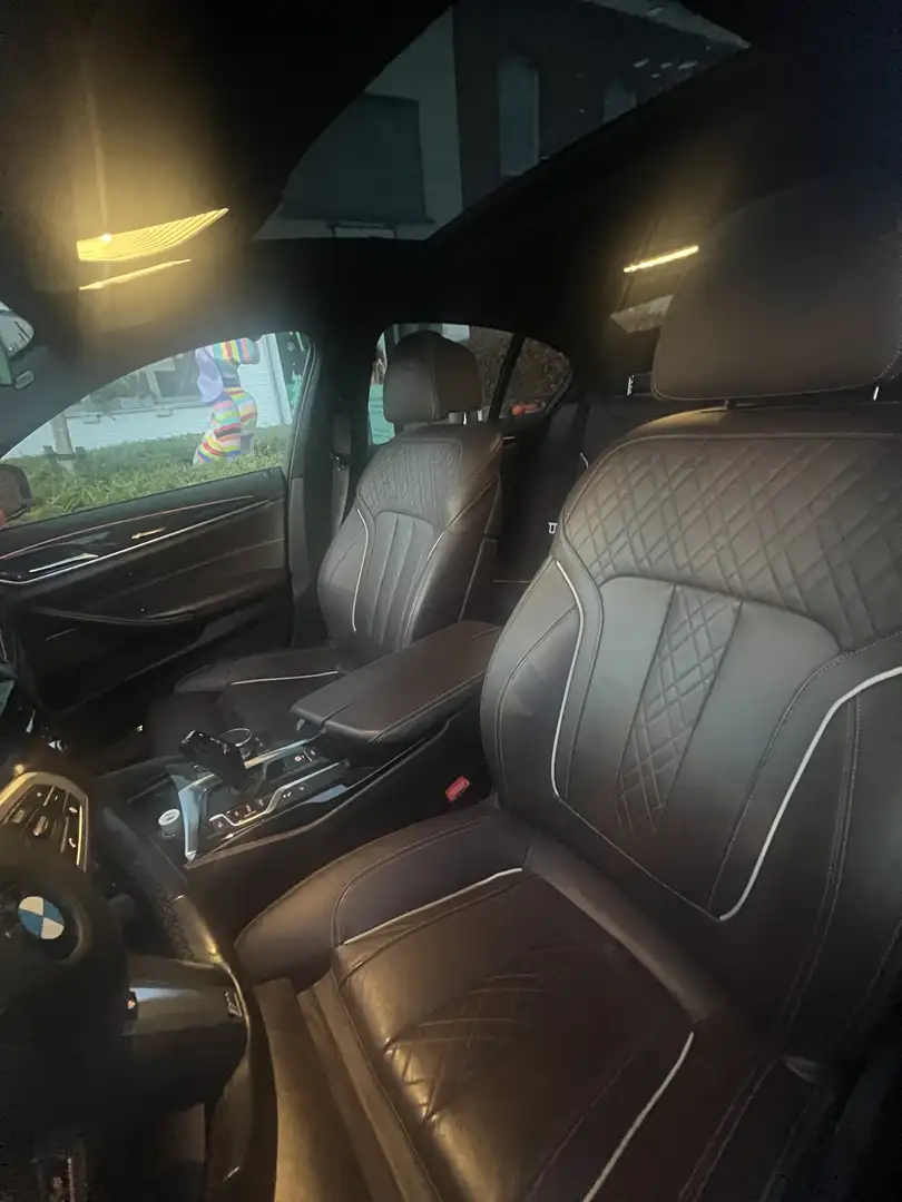 BMW 540 540i xDrive Aut. Luxury Line Zwart - 2