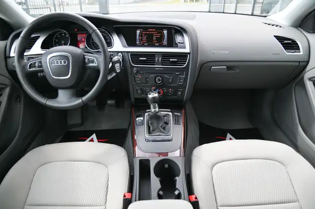 Audi A5 view 12