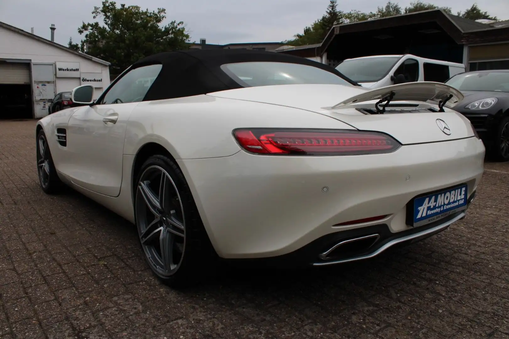 Mercedes-Benz AMG GT Roadster Designo-Lack LED Burmester Airsc Weiß - 1