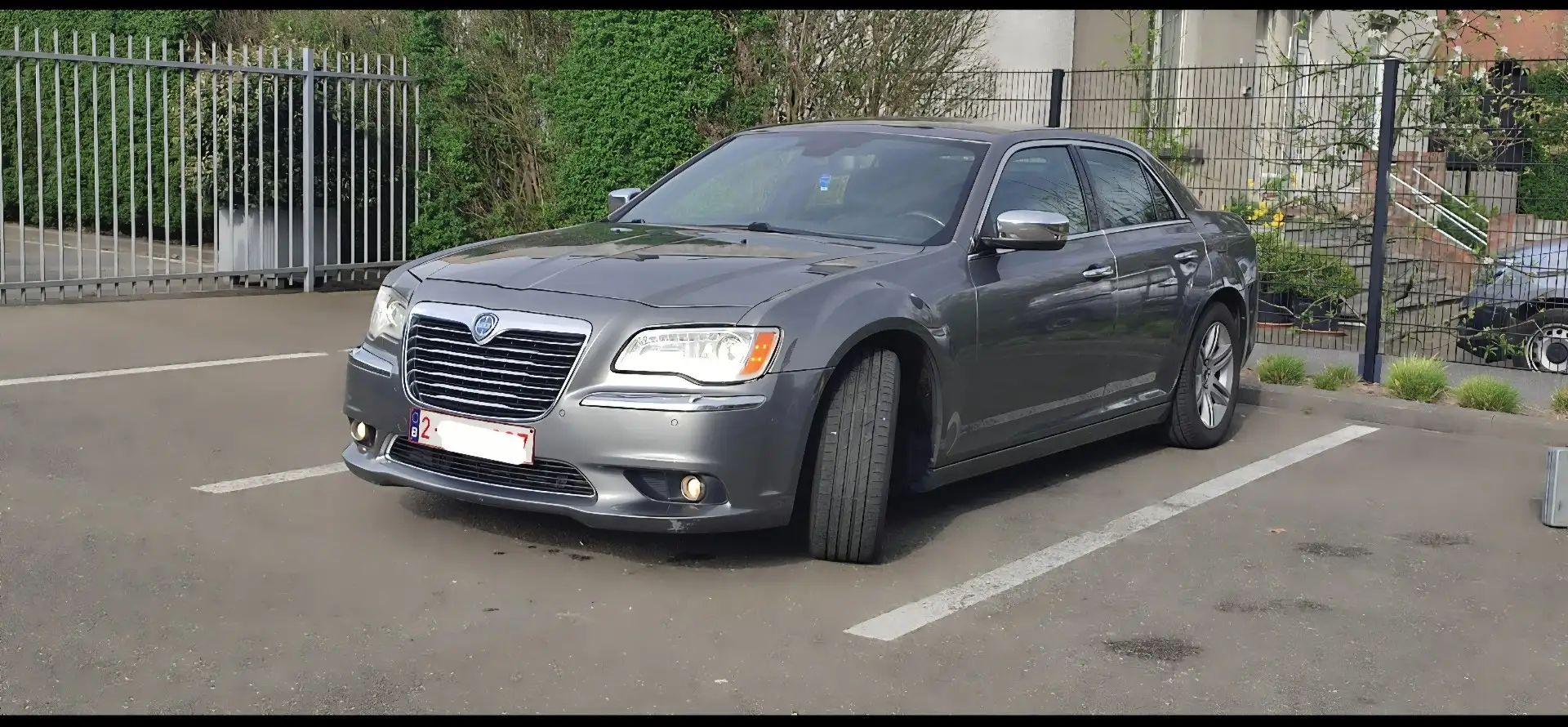 Lancia Thema 3.0 V6 CRD 24V Automatik Platinum - 2