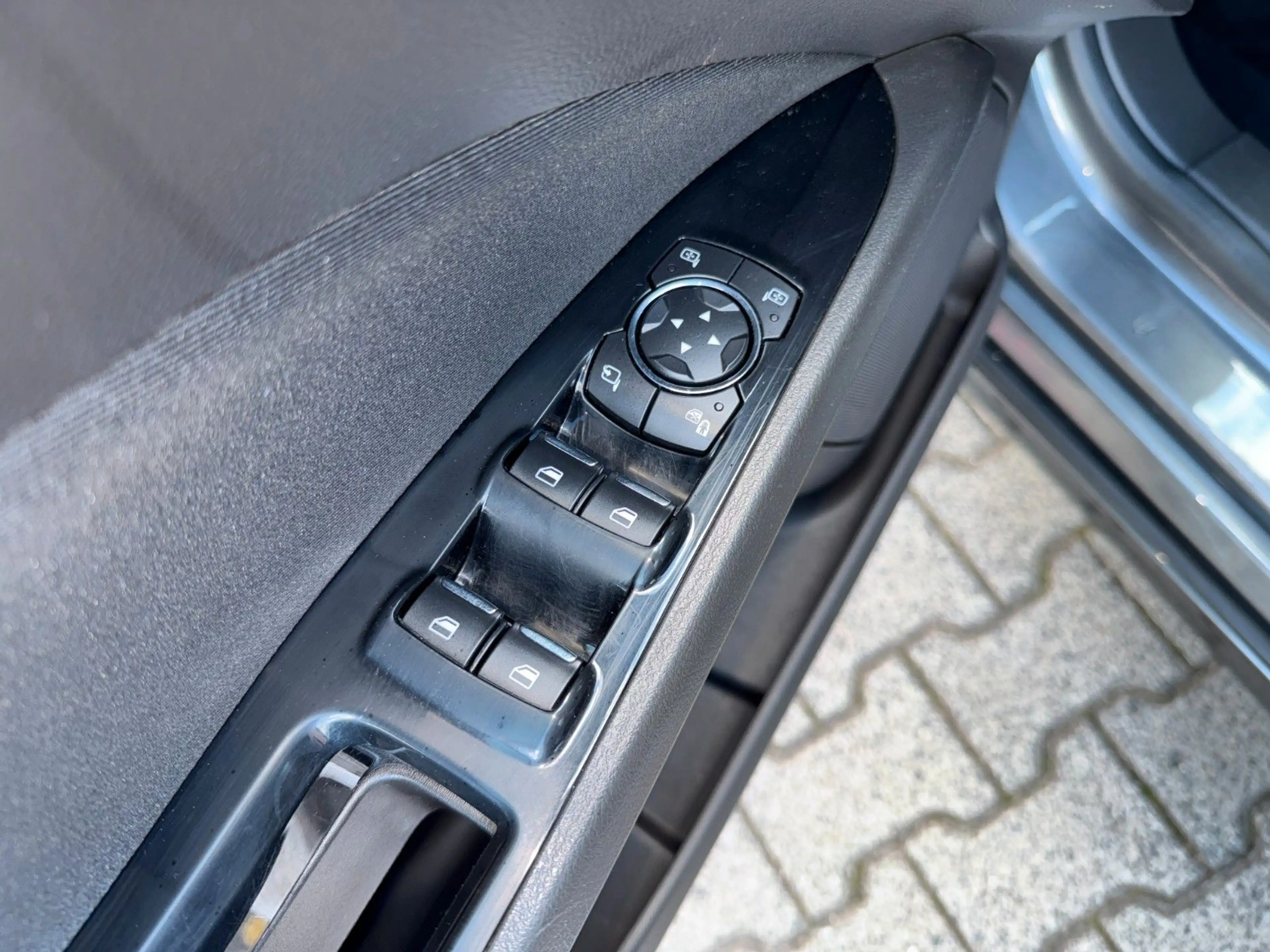 Ford Mondeo Turnier Business Edition *SITZH*NAVI* — photo 29