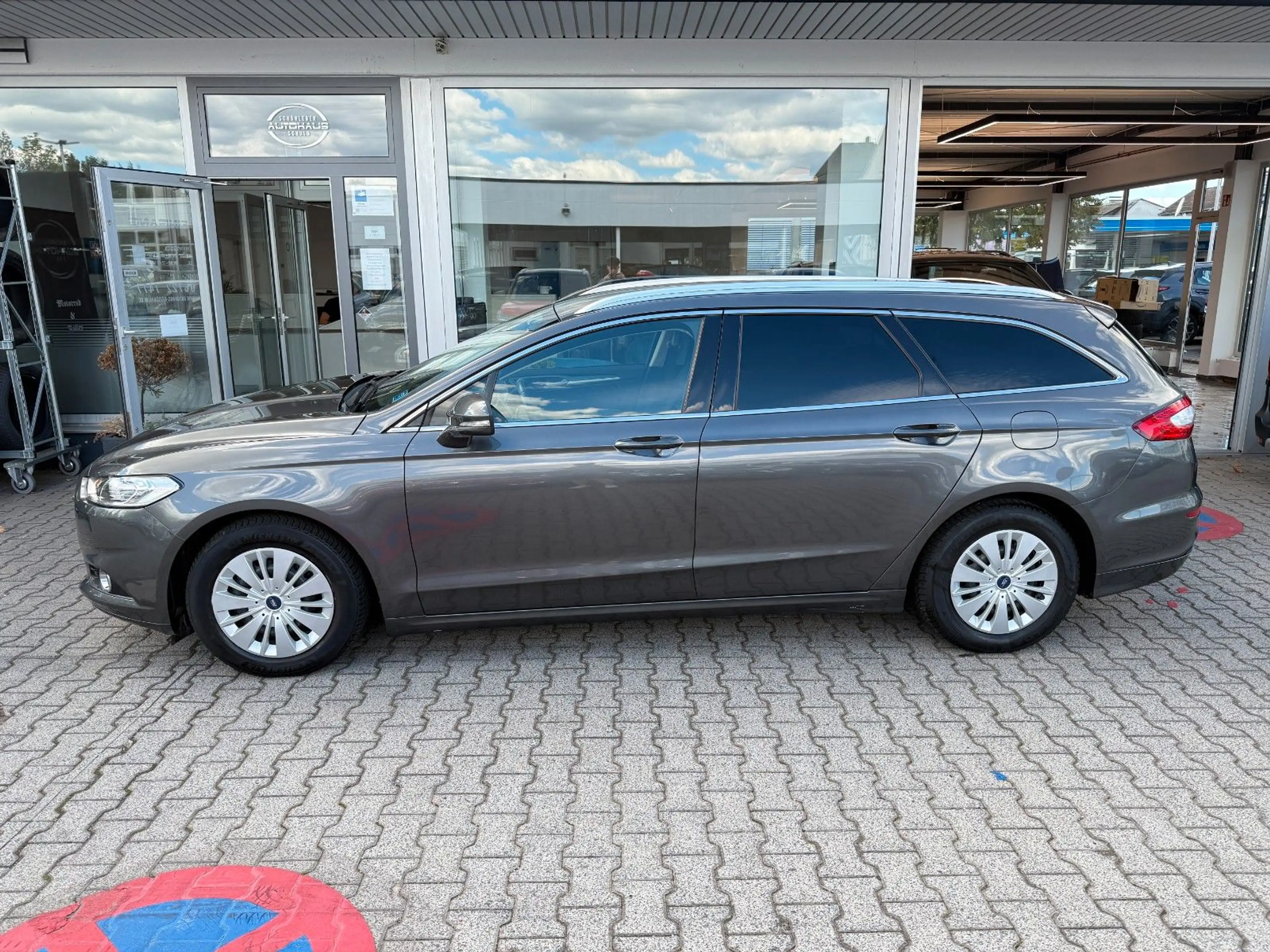 Ford Mondeo Turnier Business Edition *SITZH*NAVI* — photo 2