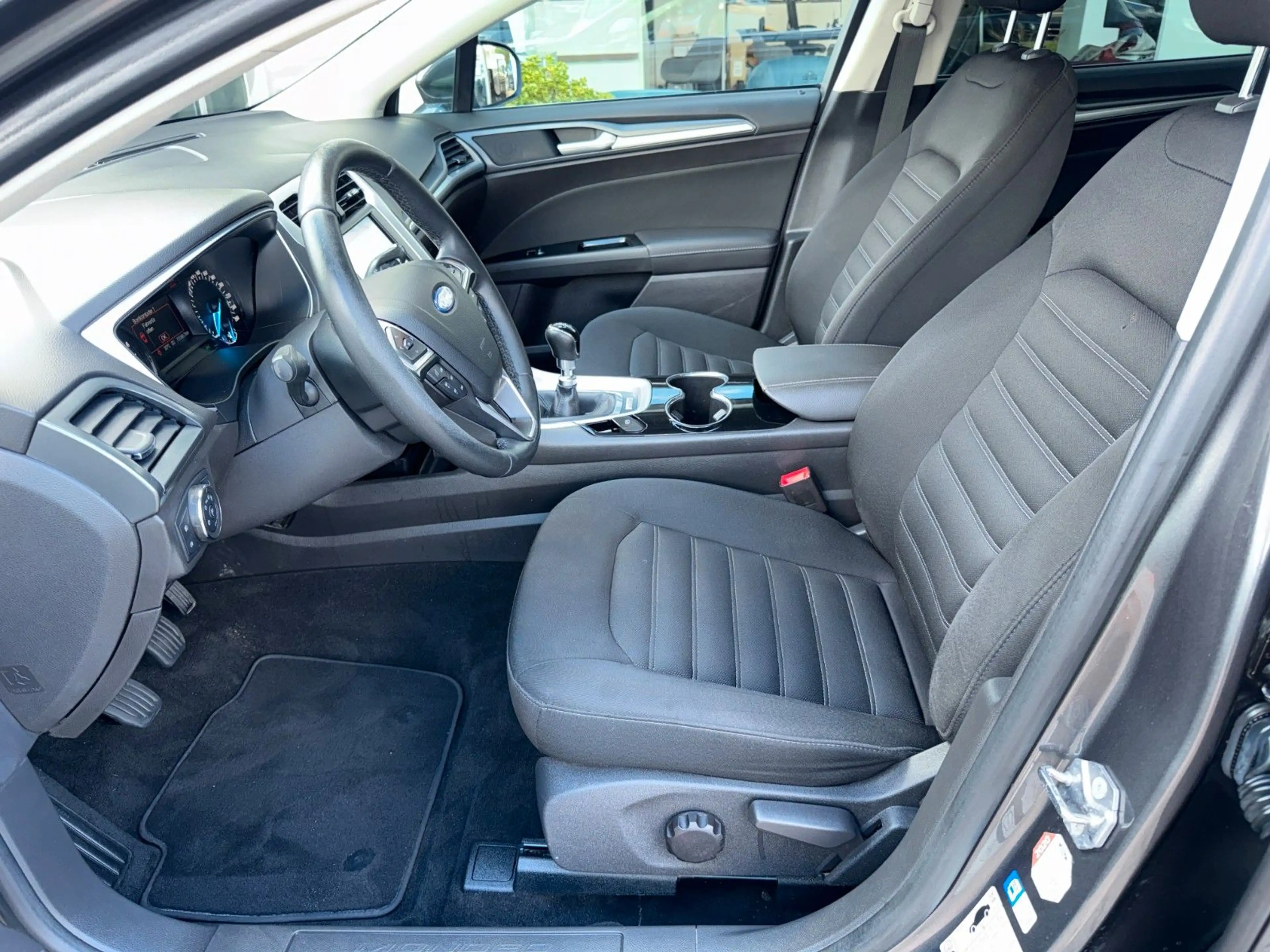 Ford Mondeo Turnier Business Edition *SITZH*NAVI* — photo 26