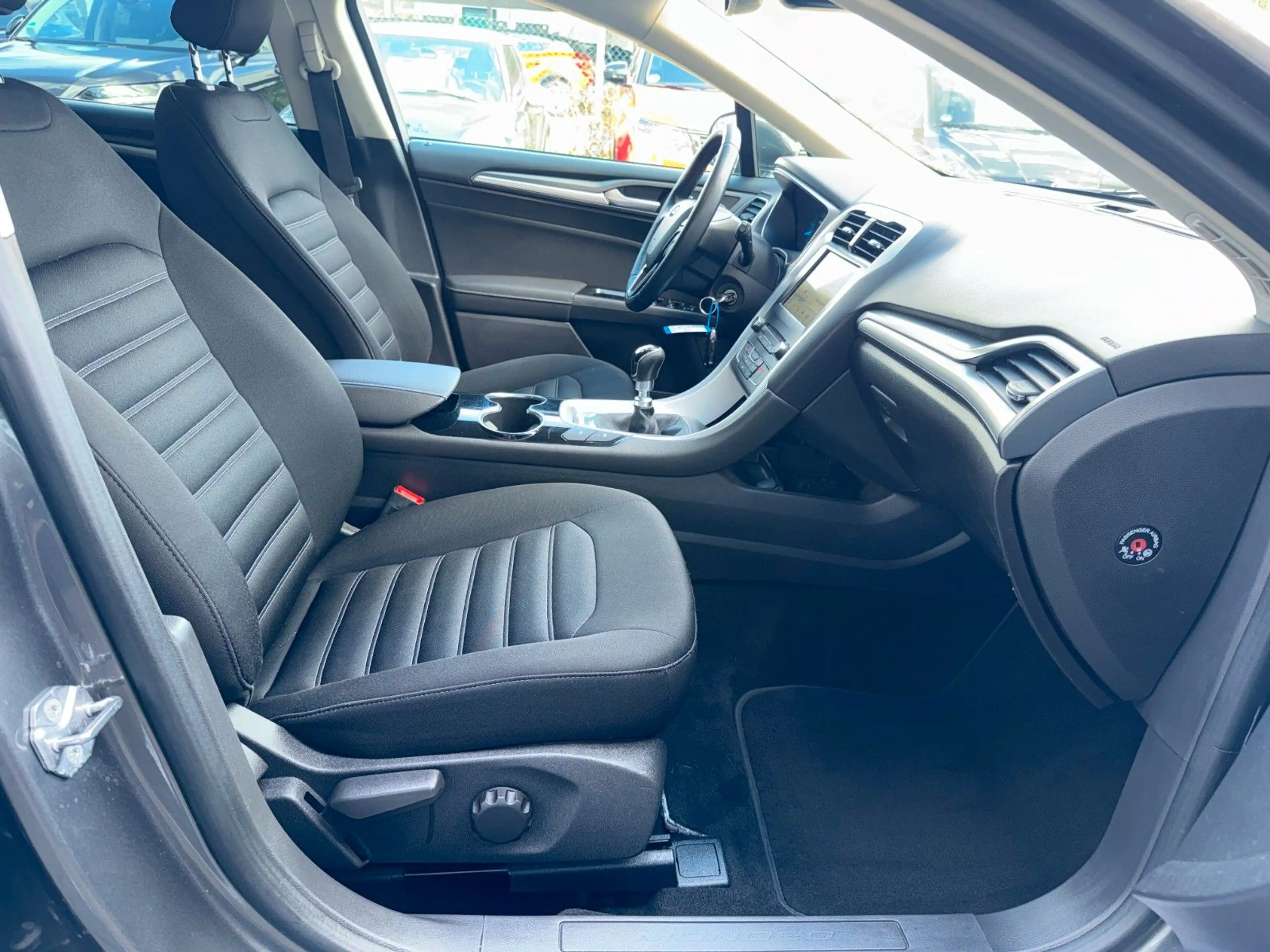 Ford Mondeo Turnier Business Edition *SITZH*NAVI* — photo 16