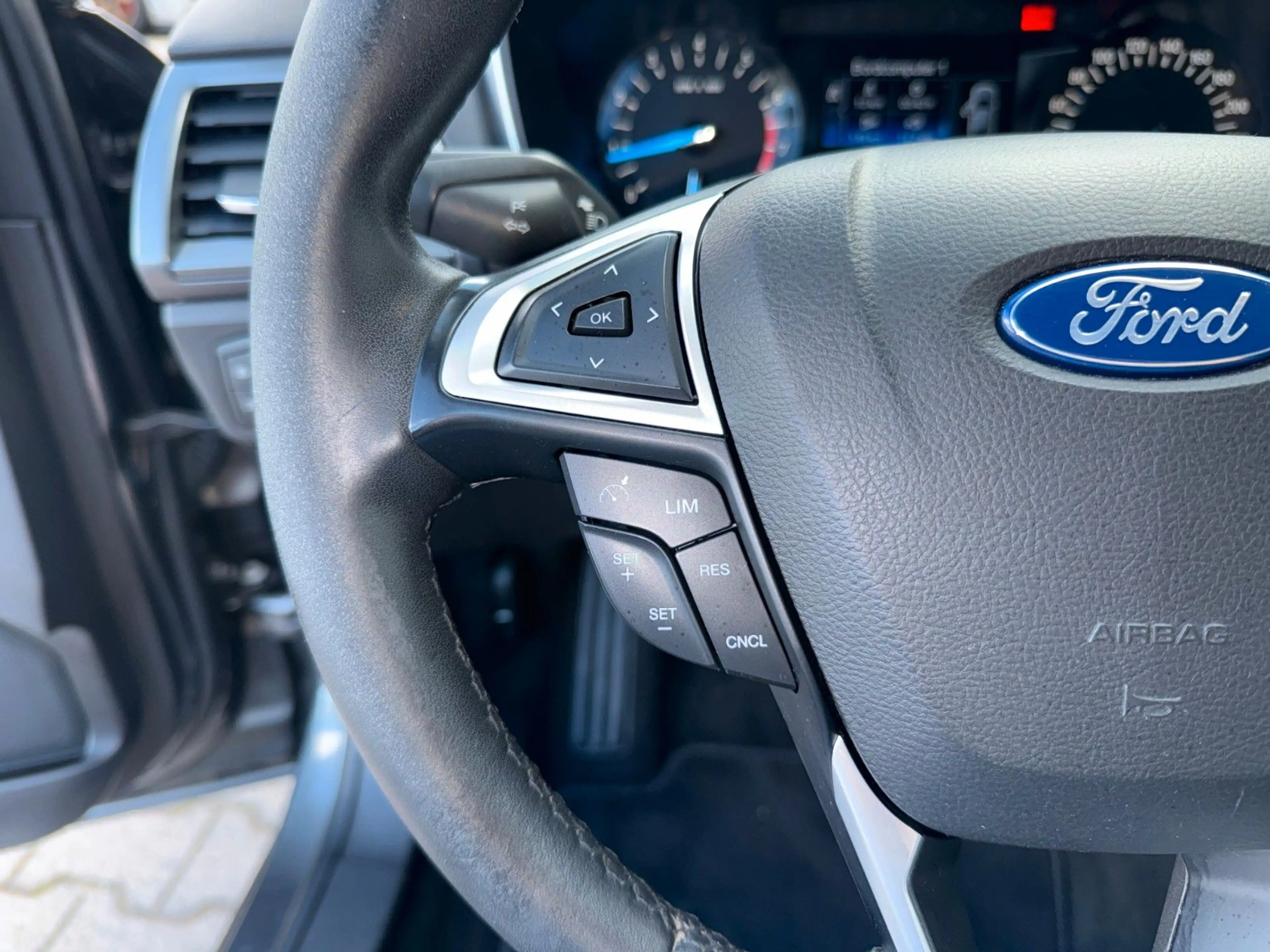 Ford Mondeo Turnier Business Edition *SITZH*NAVI* — photo 31