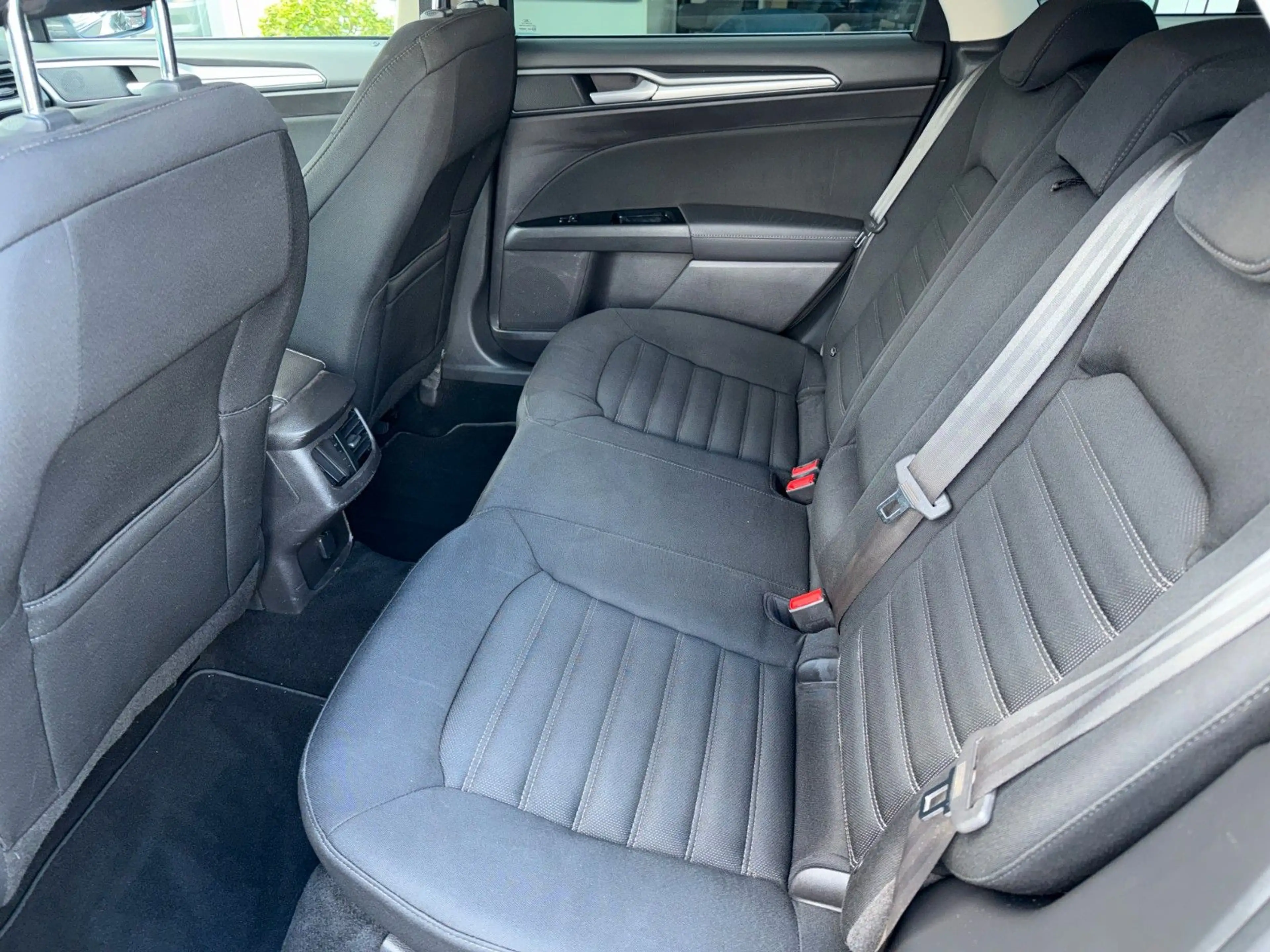 Ford Mondeo Turnier Business Edition *SITZH*NAVI* — photo 15
