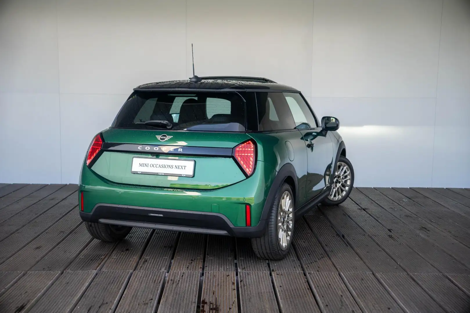 MINI Cooper C 3-deurs Favoured + M pakket + Stoel en stuurverwar Groen - 2
