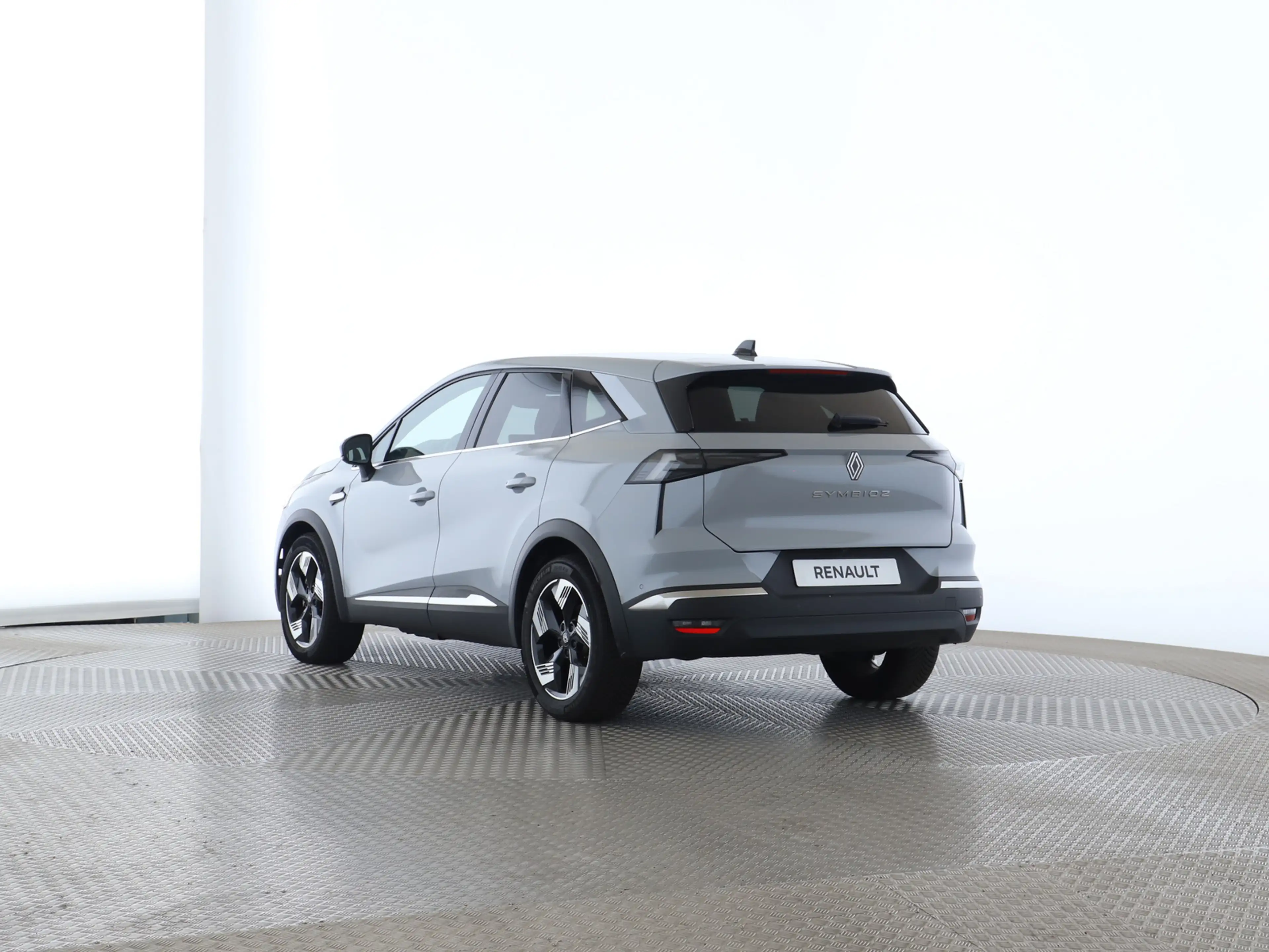 Renault Symbioz Techno Mild Hybrid 140 EDC Apple CarPlay — photo 4