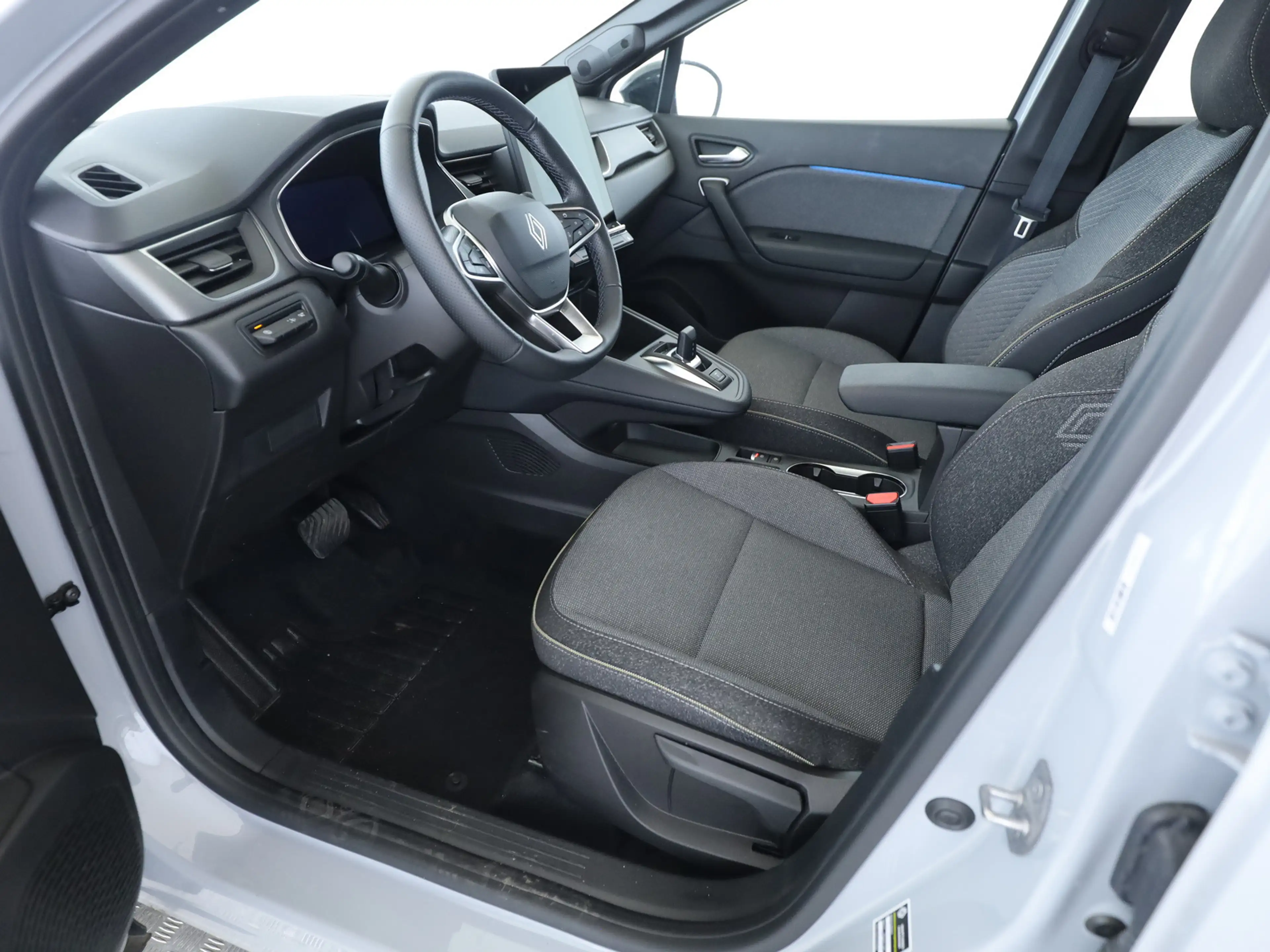 Renault Symbioz Techno Mild Hybrid 140 EDC Apple CarPlay — photo 11