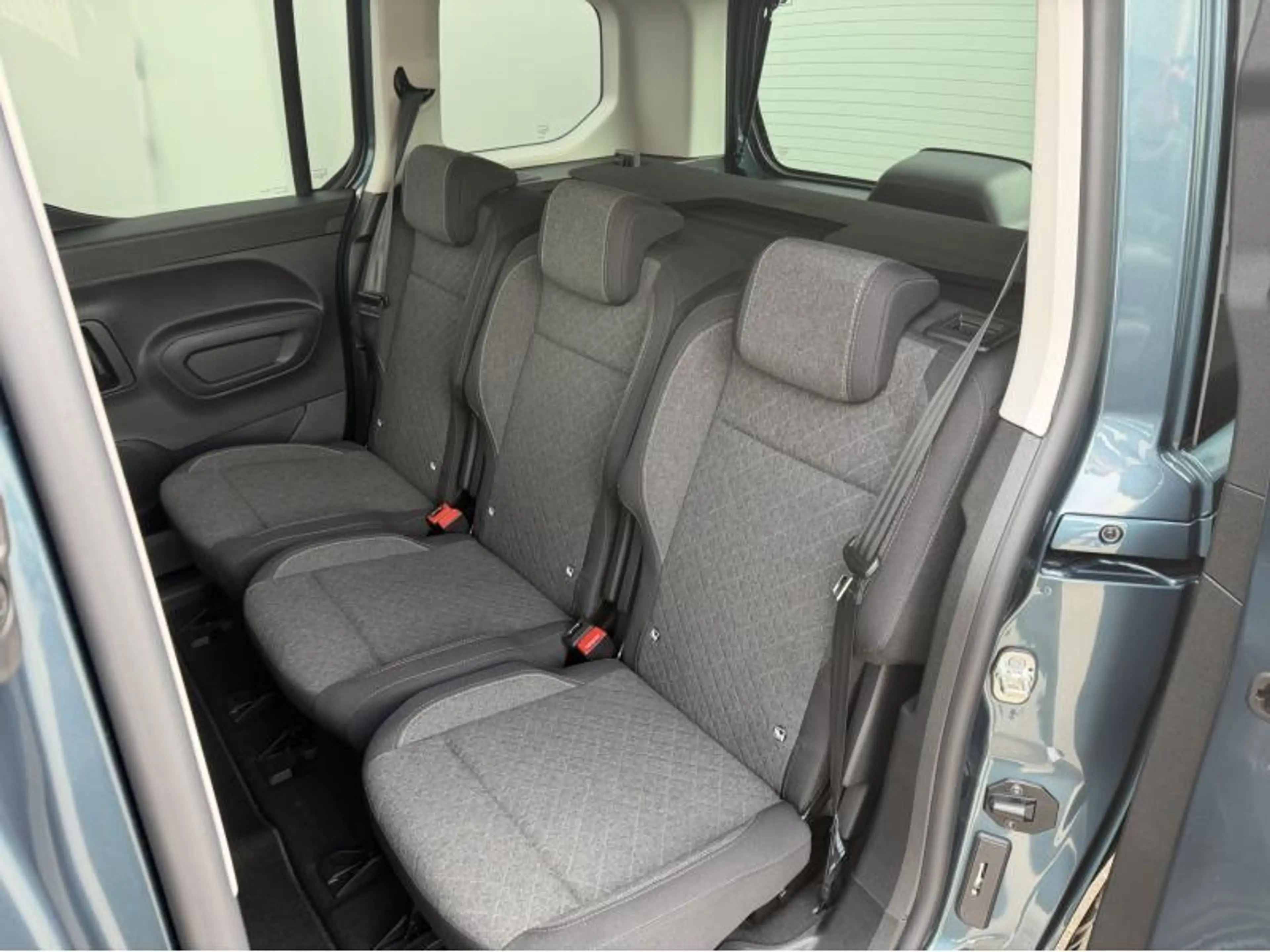 Opel Combo Life LIFE — photo 12