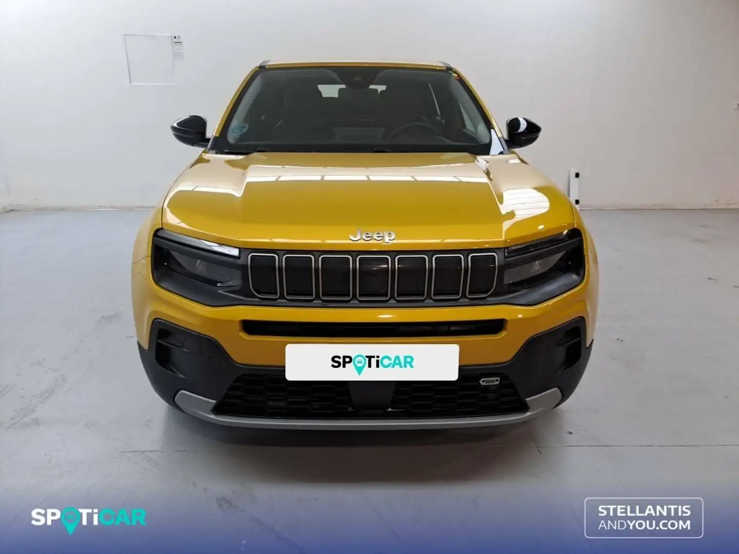Jeep Avenger 1.2 Altitude 100 Jaune - 2