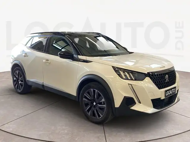 Peugeot 2008 view 3