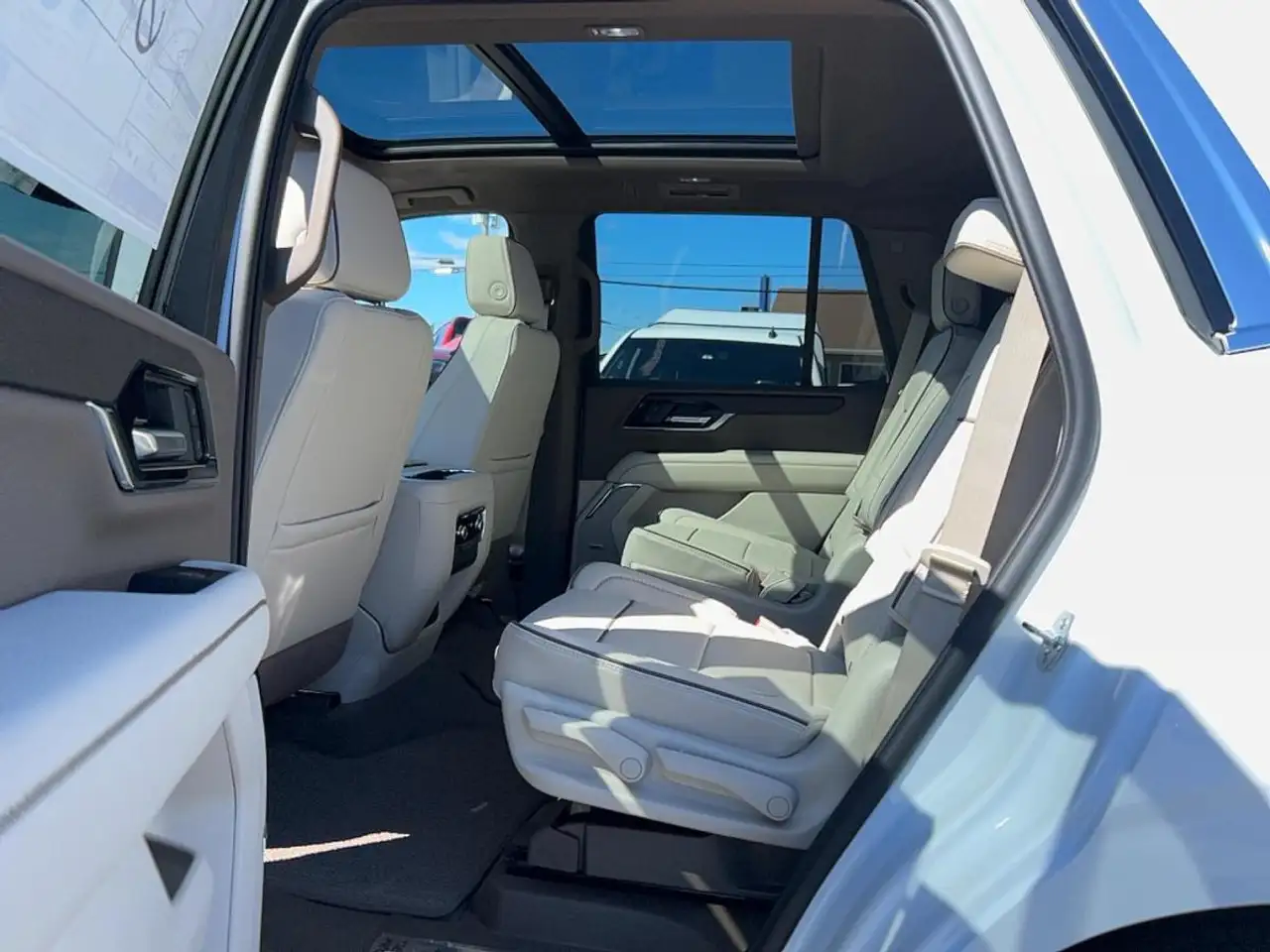 GMC Yukon снимка GMC Yukon