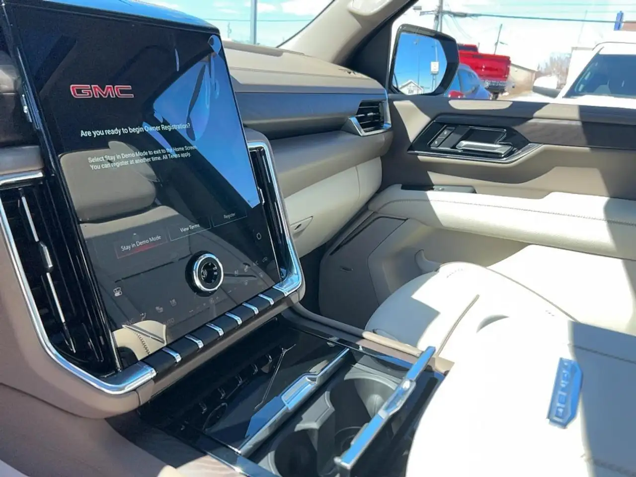 GMC Yukon снимка GMC Yukon