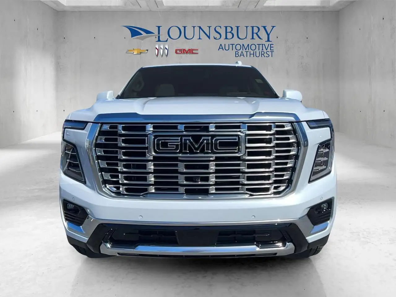 GMC Yukon снимка GMC Yukon