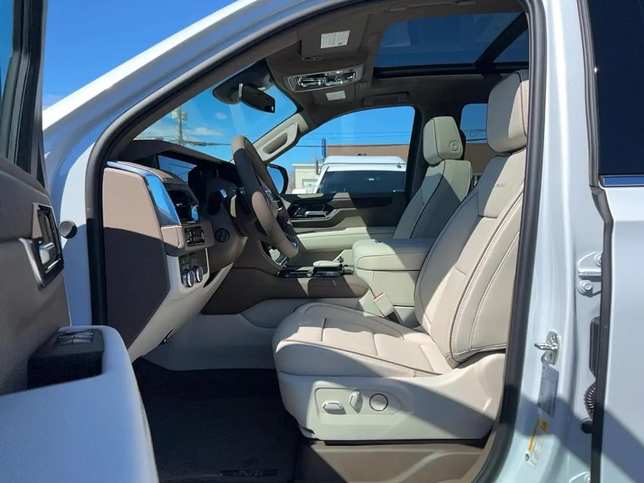 GMC Yukon снимка GMC Yukon