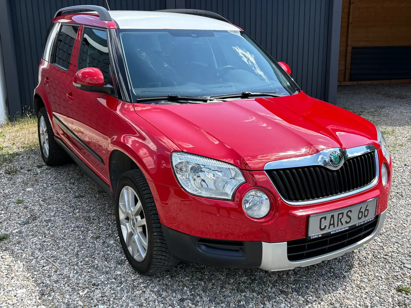 Skoda Yeti Ambition Plus Edition Rot - 1