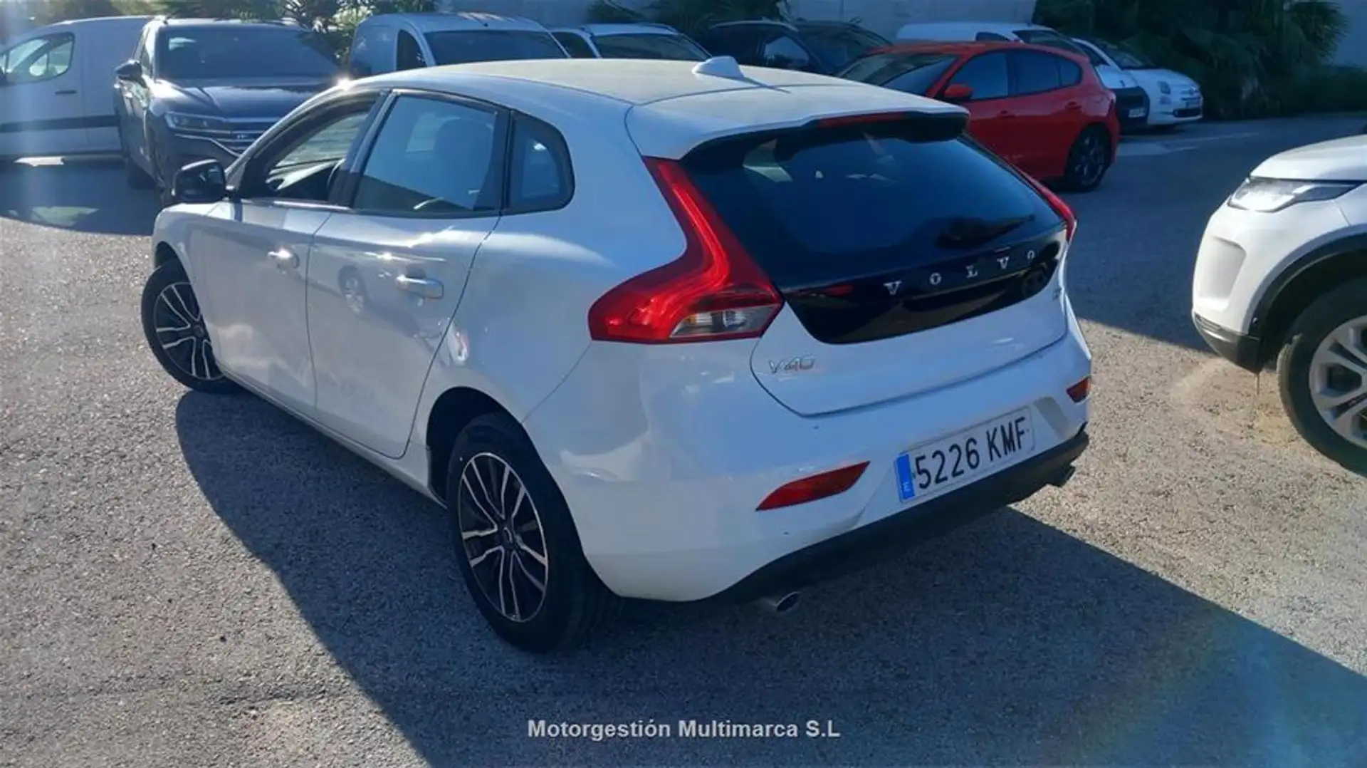 Volvo V40 D2 Momentum 120 - 2