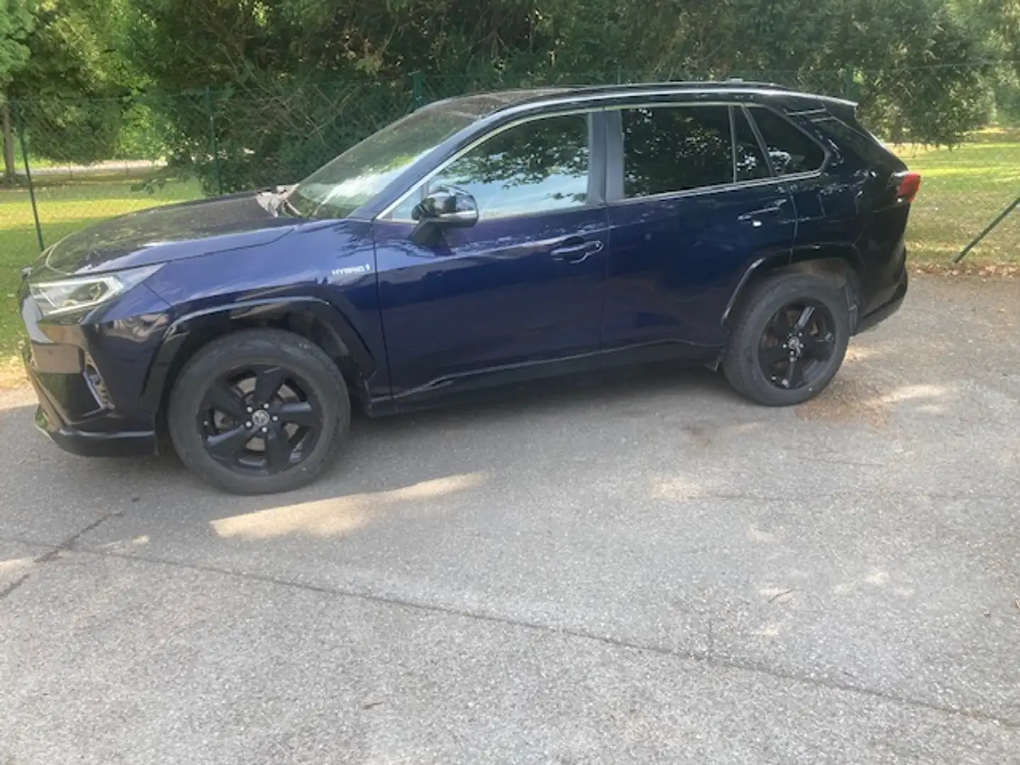 Toyota RAV 4 Toyota RAV 4 ,2,5 Hybride,  AWD Elektro/ Benzin 136 KW/185 PS Blau - 1