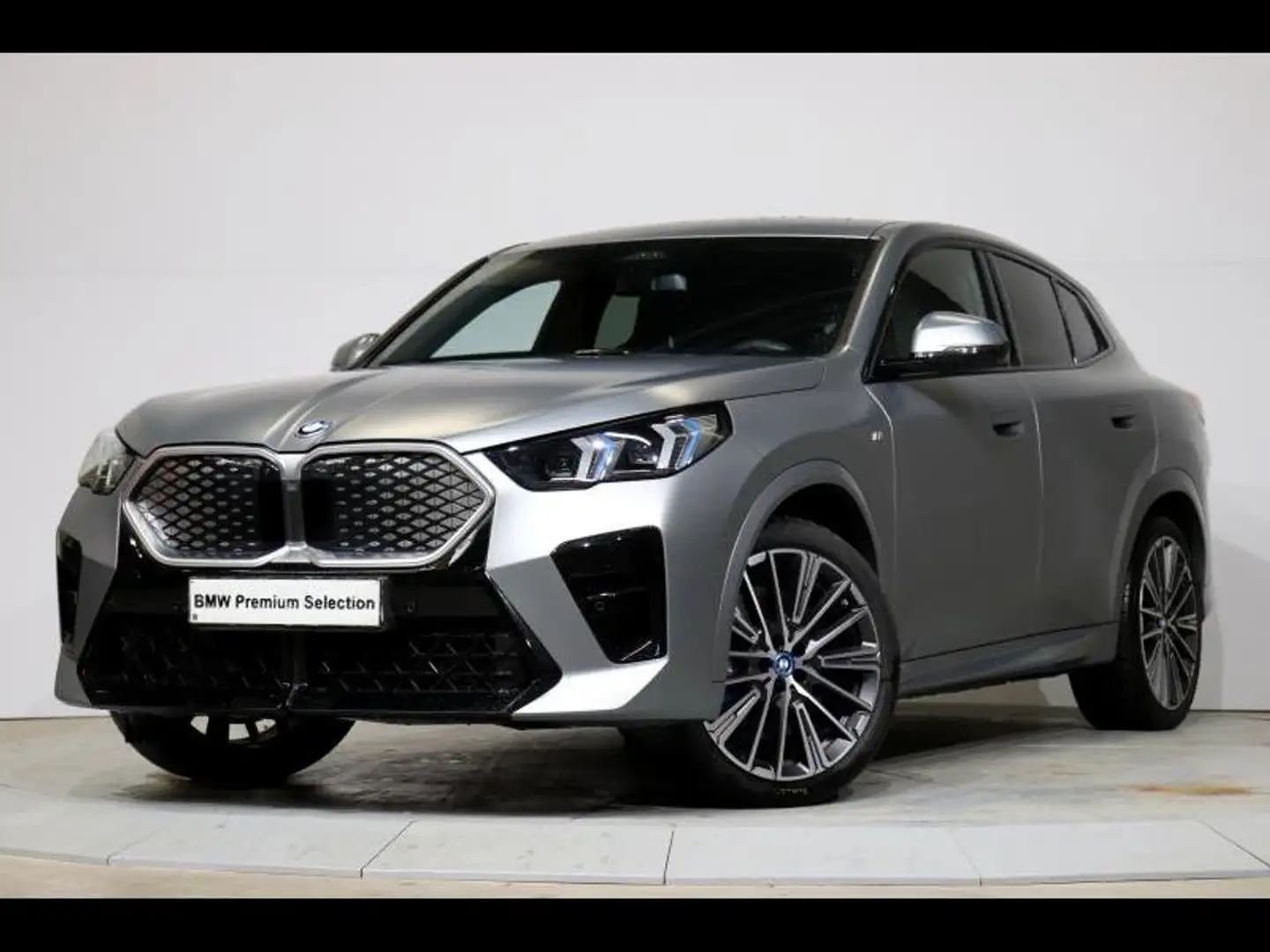 BMW iX2 xDrive30 Kit M Sport Gris - 1