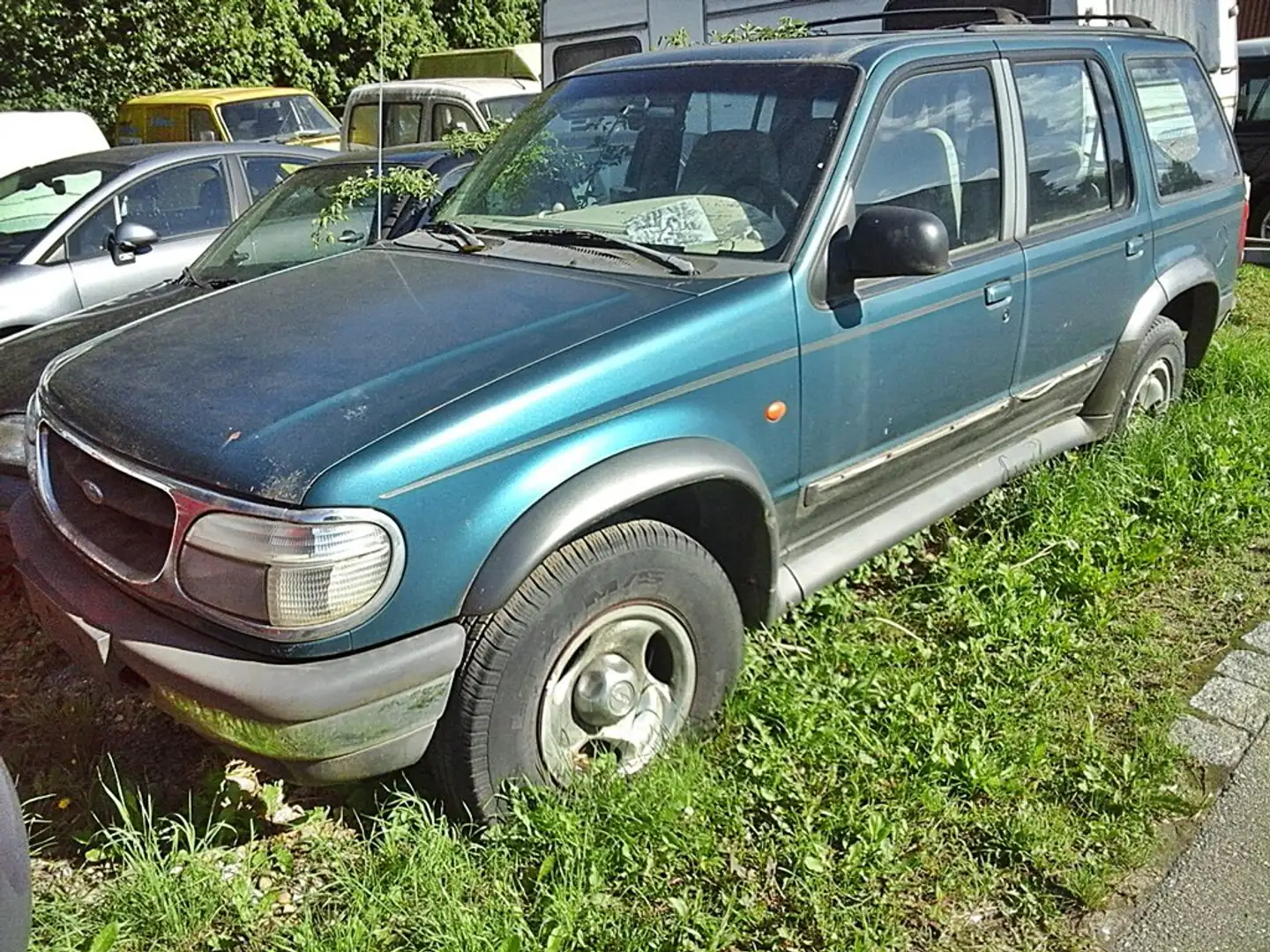 Ford Explorer 4x4 /1.Hand/ HOCHWASSER / Motor überholt Vert - 1