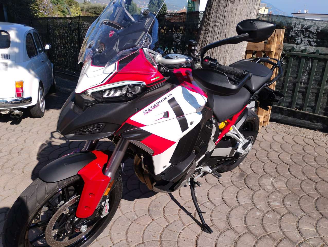 Ducati Multistrada V4 S radar