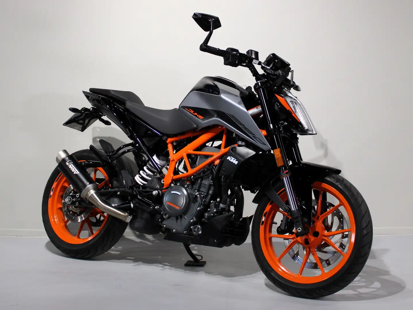 KTM 390 Duke - 2