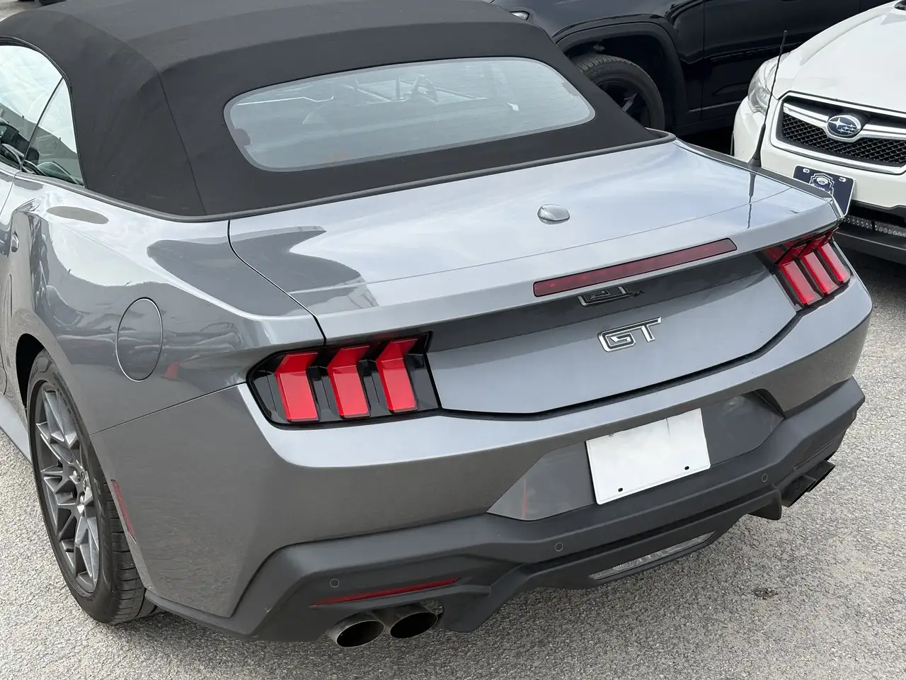 Ford Mustang снимка Ford Mustang