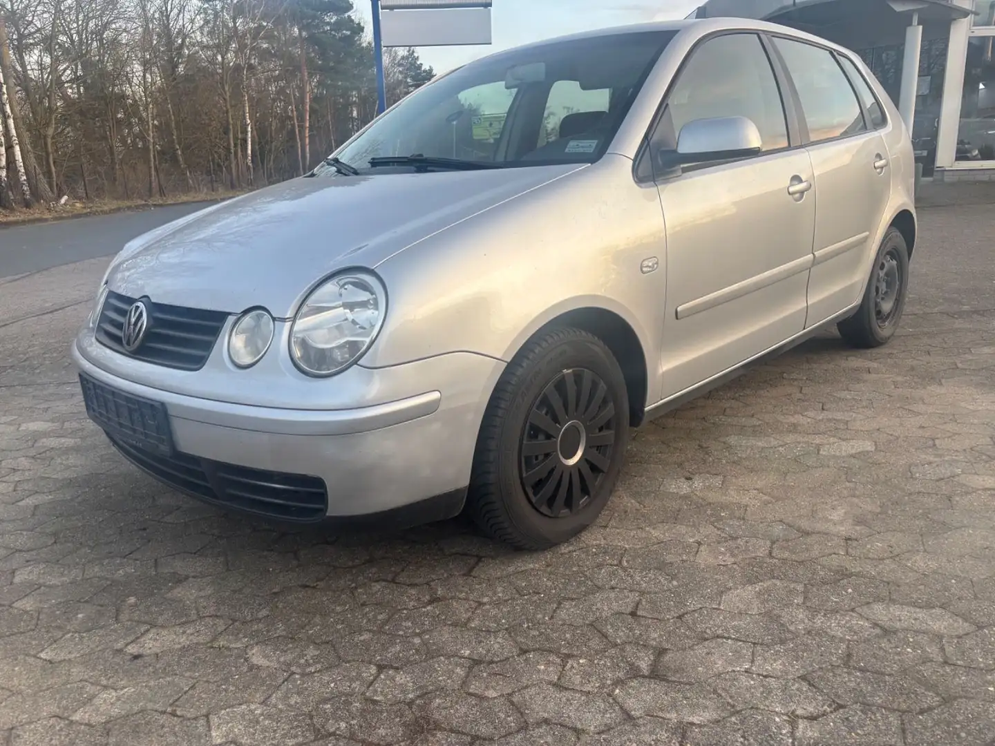 Volkswagen Polo IV Basis*Klimaanlage*5 Türig* Silber - 2