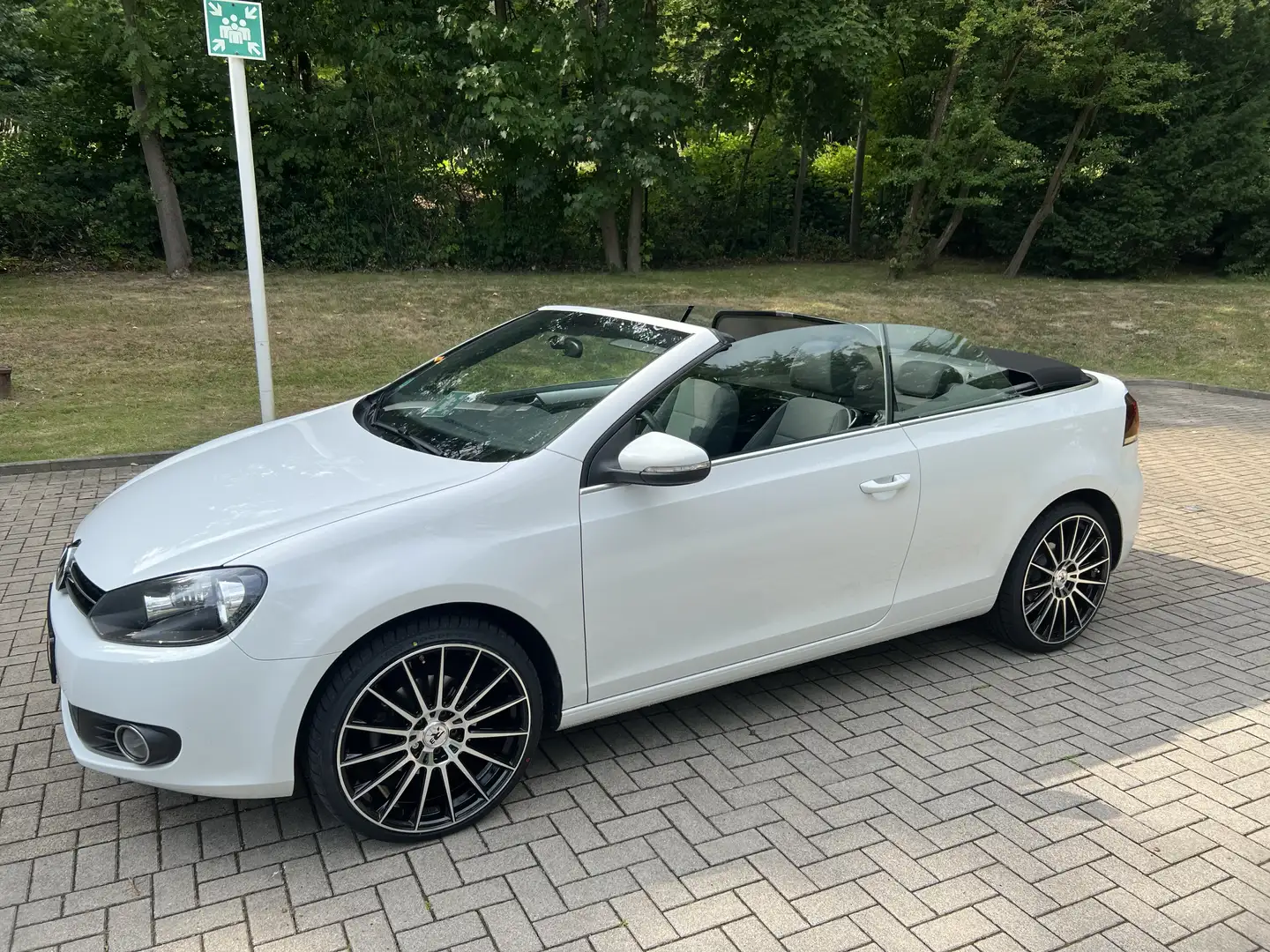 Volkswagen Golf Cabriolet Golf Cabrio 1.2 TSI BlueMotion Technology Weiß - 2