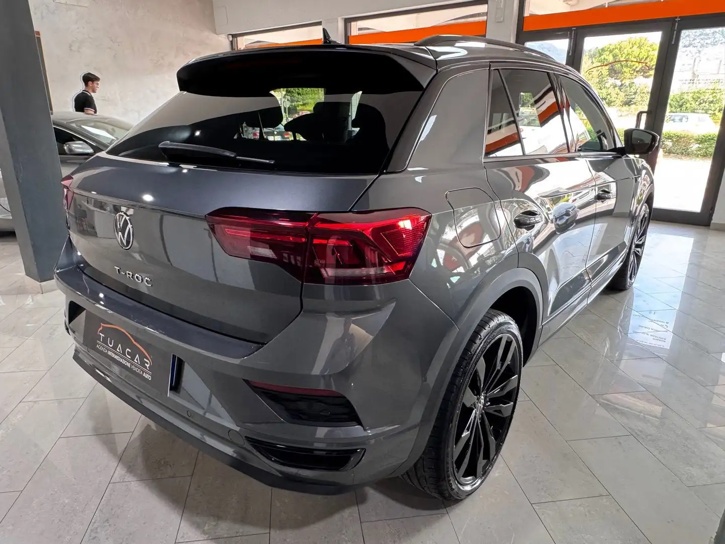 Volkswagen T-Roc Advanced 1.5 TSI Gris - 2