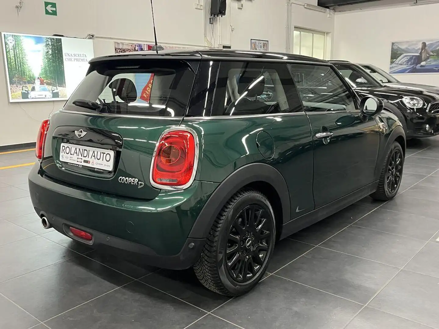 MINI Cooper D 1.5 D Cooper D DCT Vert - 2