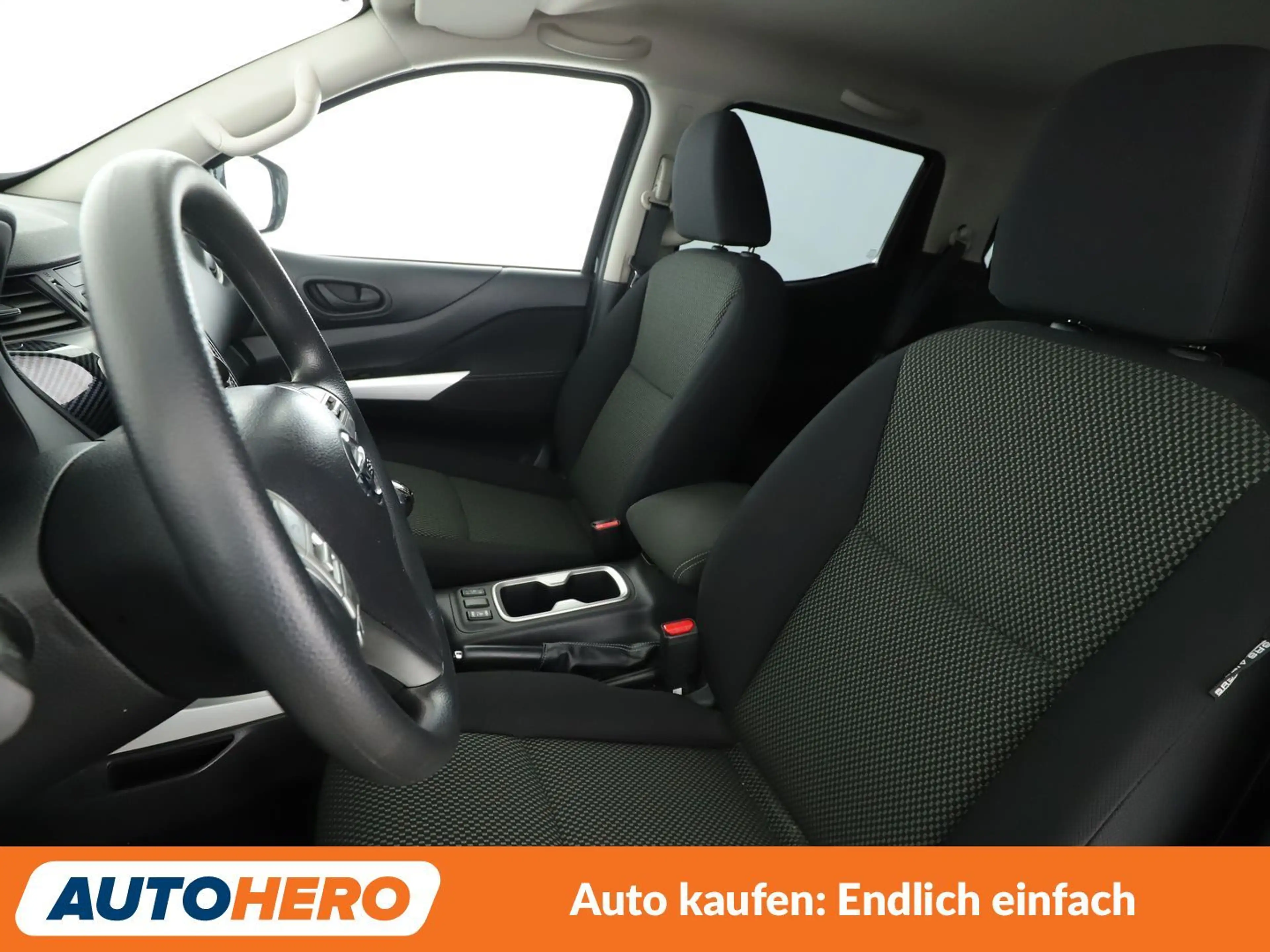 Nissan NP300 2.3 dCi Visia Double Cab 4x4 *TEMPO*SHZ*AHK* — photo 10