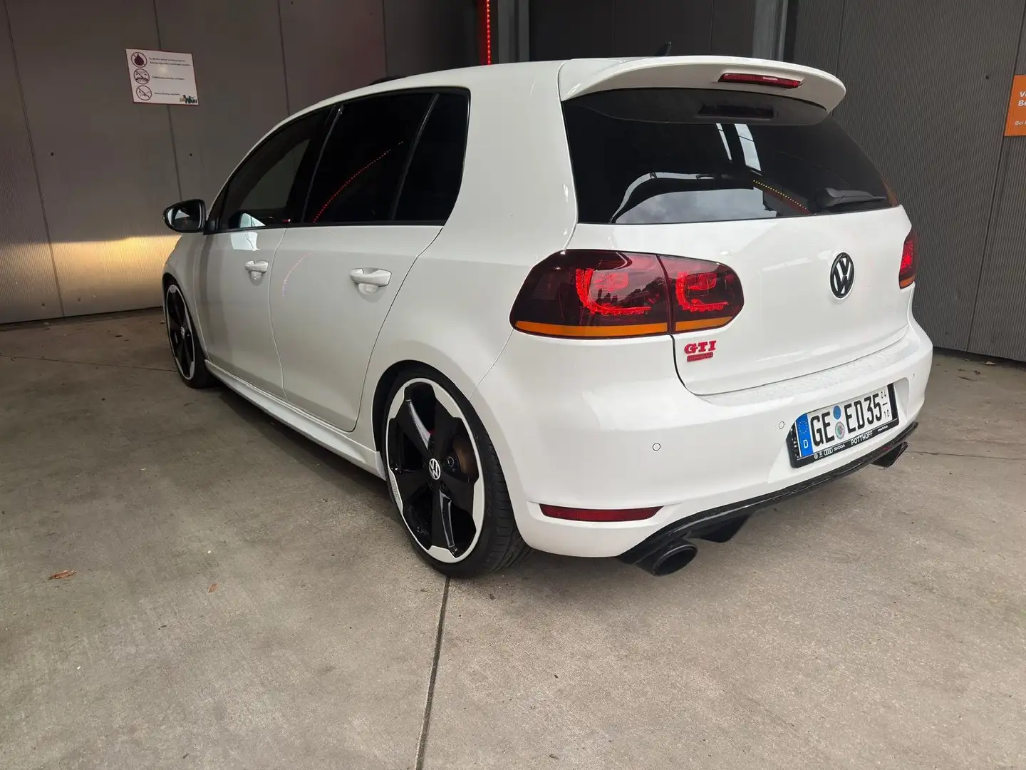Volkswagen Golf GTI Golf VI 5-Türer 2.0 DSG Edition 35 Blanc - 1
