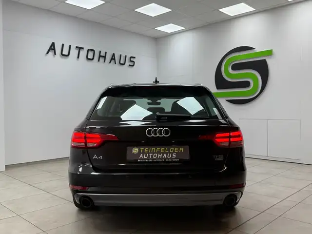 Audi A4 view 6