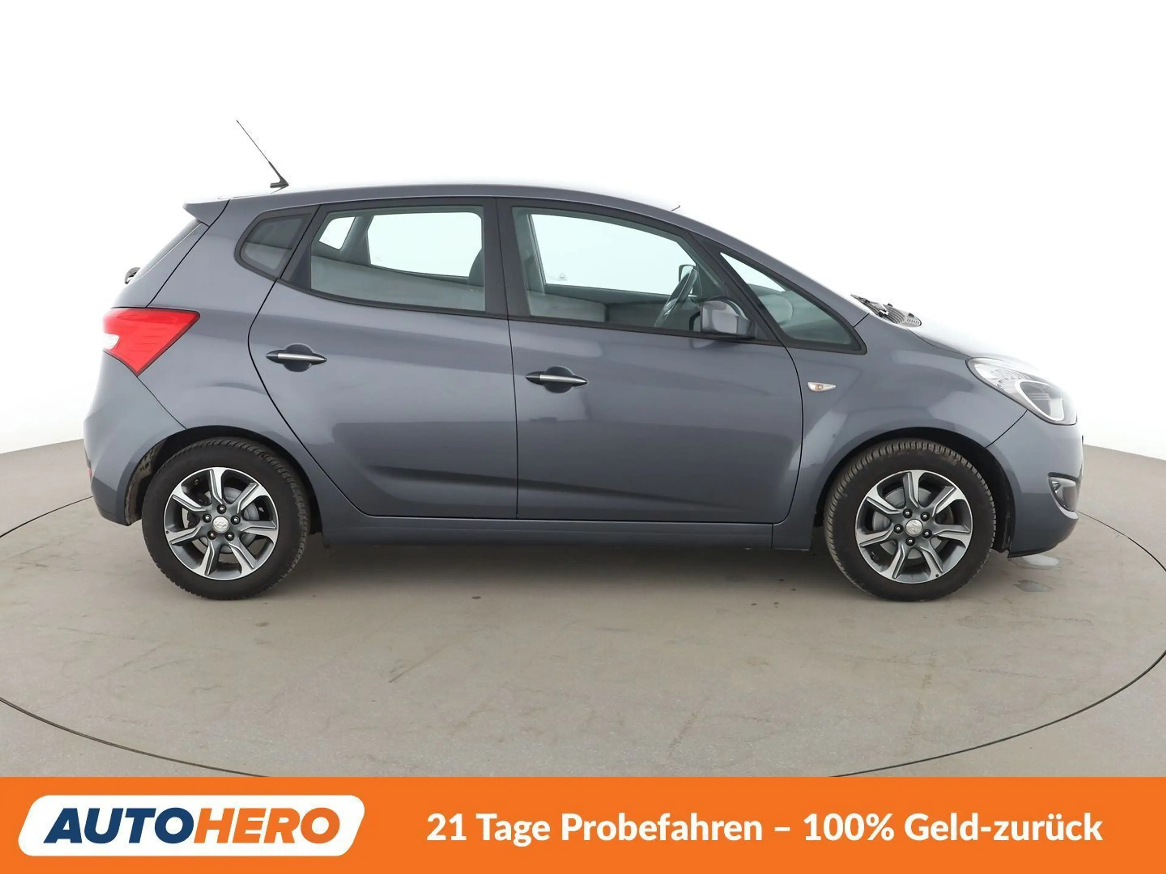 Hyundai iX20 1.6 CRDi YES! Blue *NAV*PDC*SHZ*ALU*KLIMA* — photo 7