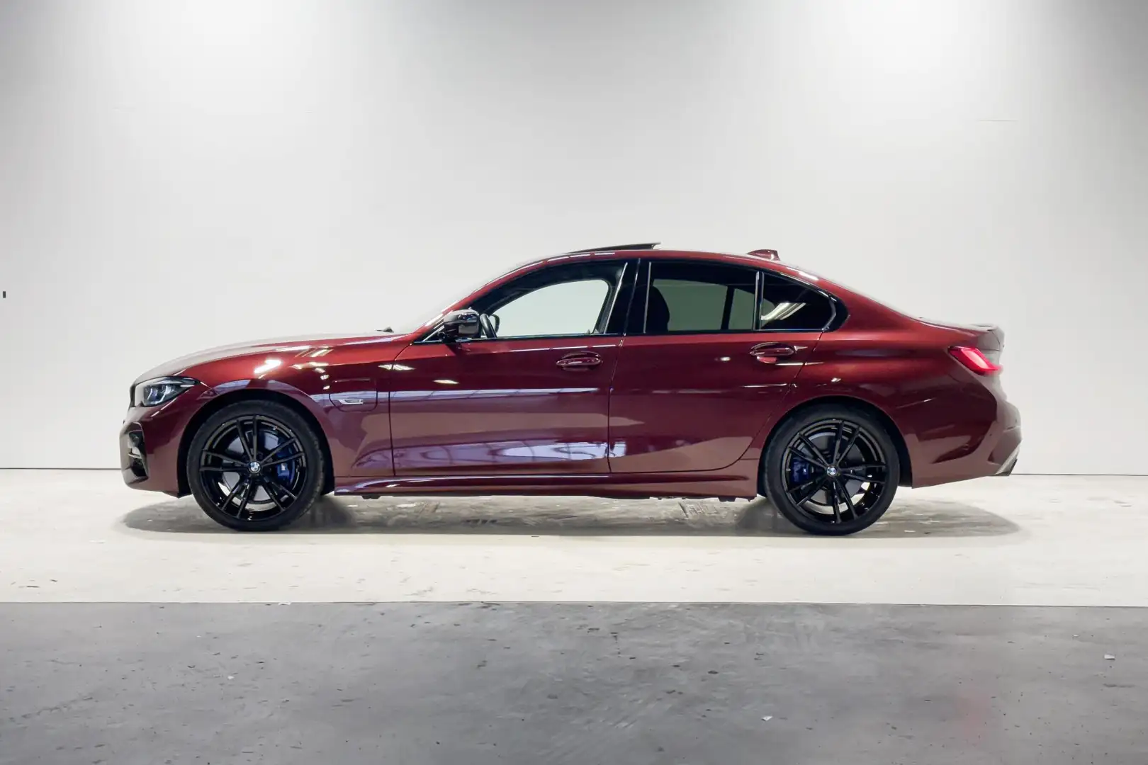 BMW 330 3 Serie Sedan 330e xDrive High Executive Model M S Rouge - 2
