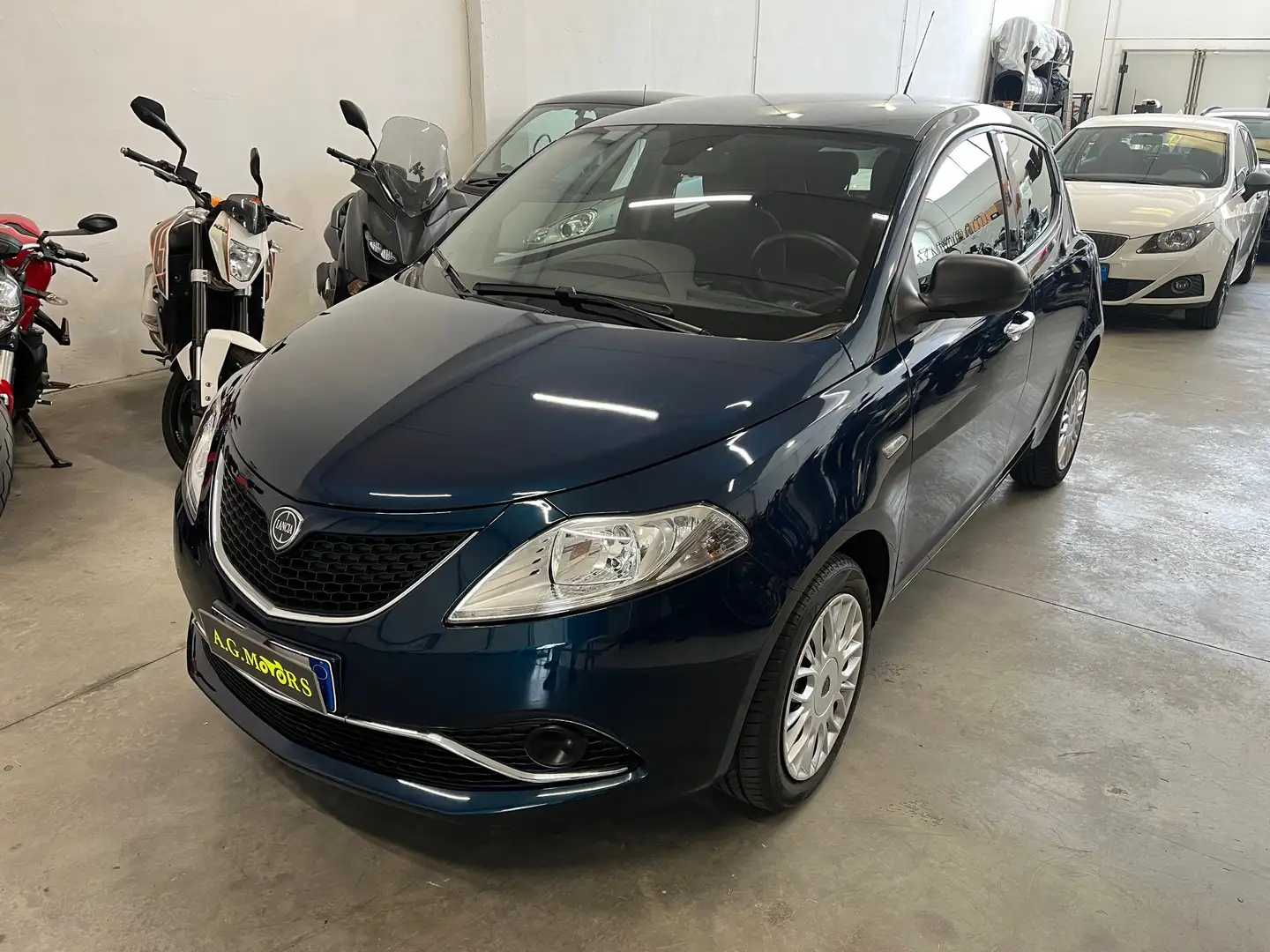 Lancia Ypsilon Ypsilon III 2015 1.2 69cv Blu/Azzurro - 1
