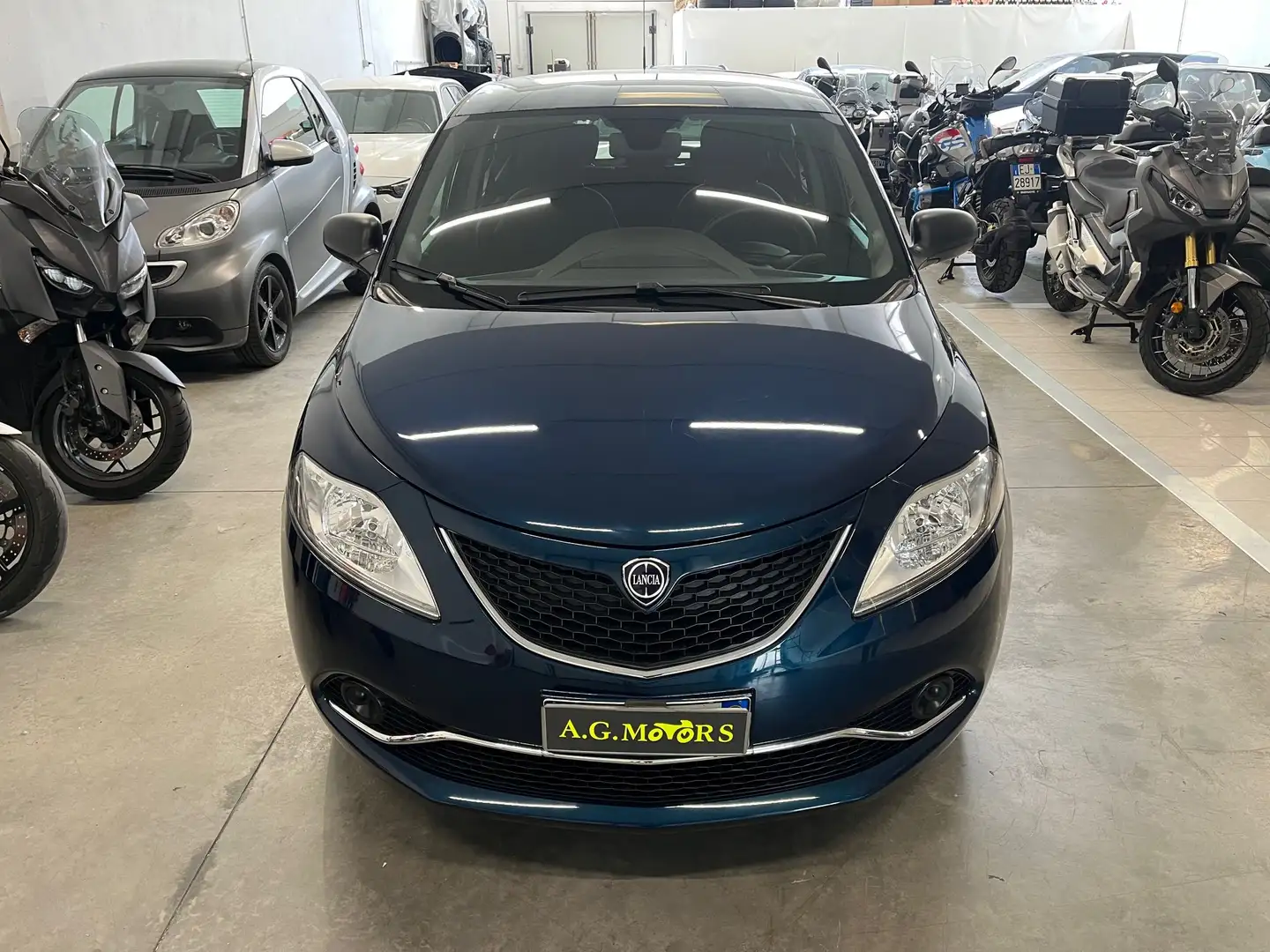 Lancia Ypsilon Ypsilon III 2015 1.2 69cv Blu/Azzurro - 2
