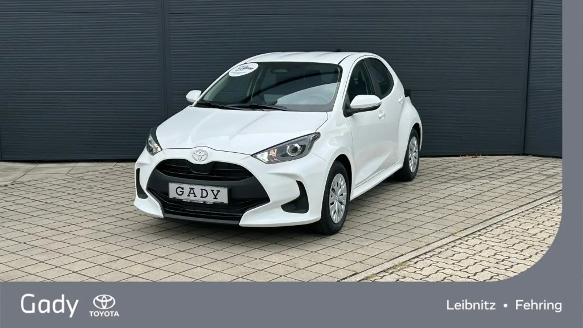 Toyota Yaris 1,5 VVT-i Hybrid Active Weiß - 1