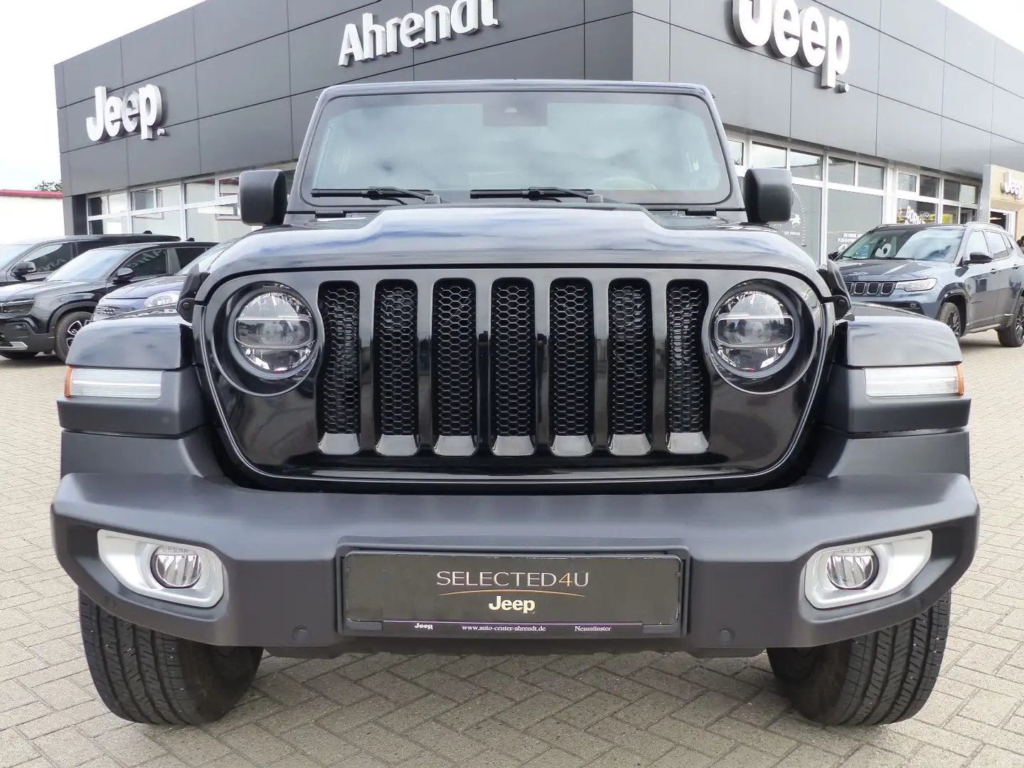 Jeep Wrangler Jeep WRANGLER UNLIMITED MY21 Sahara 2.0l T-GDI Schwarz - 2
