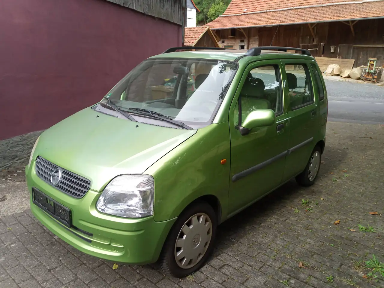 Opel Agila 1.0 12 V, foto 1